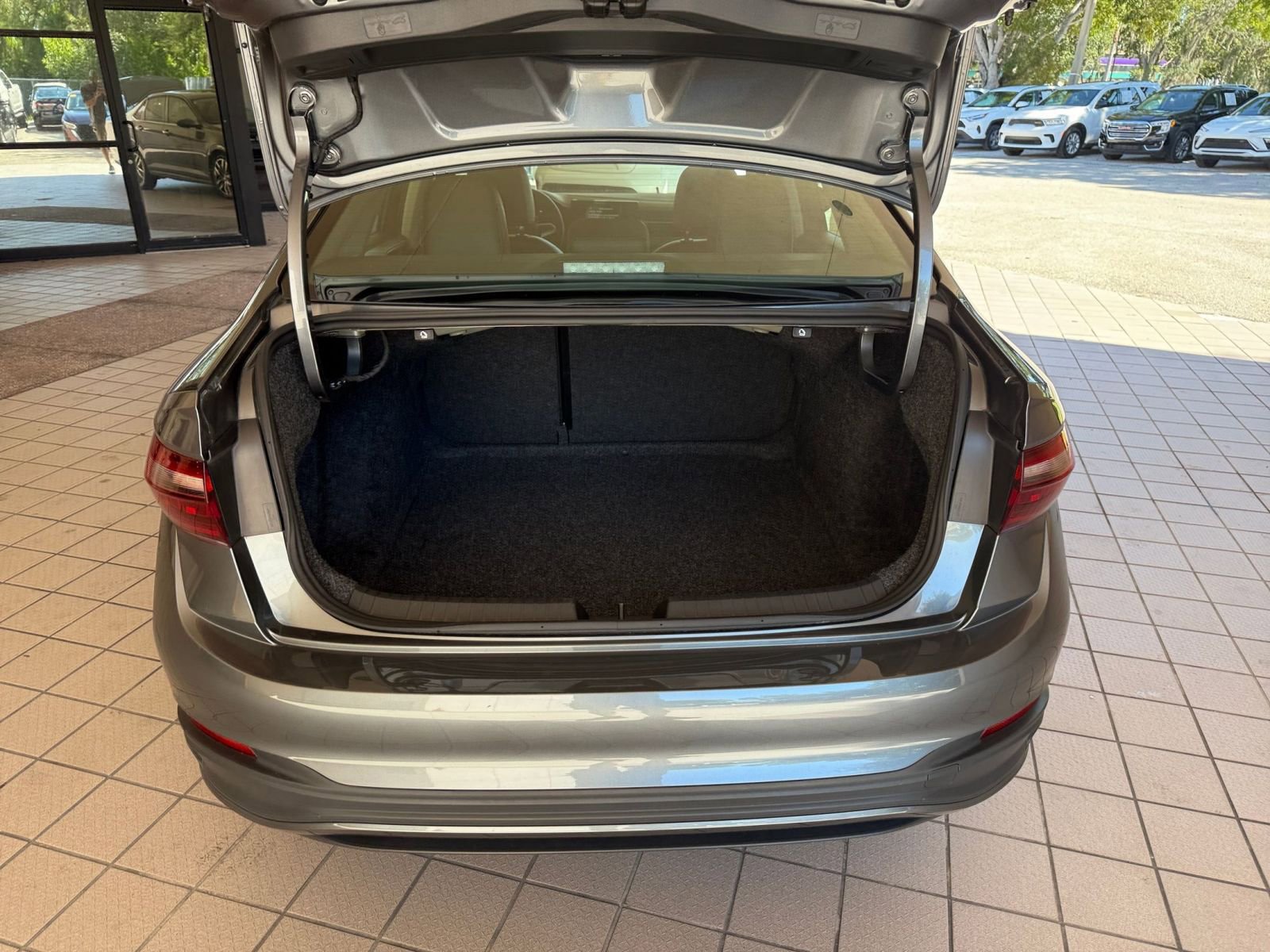 Thumbnail: 2025 Volkswagen Jetta - 24