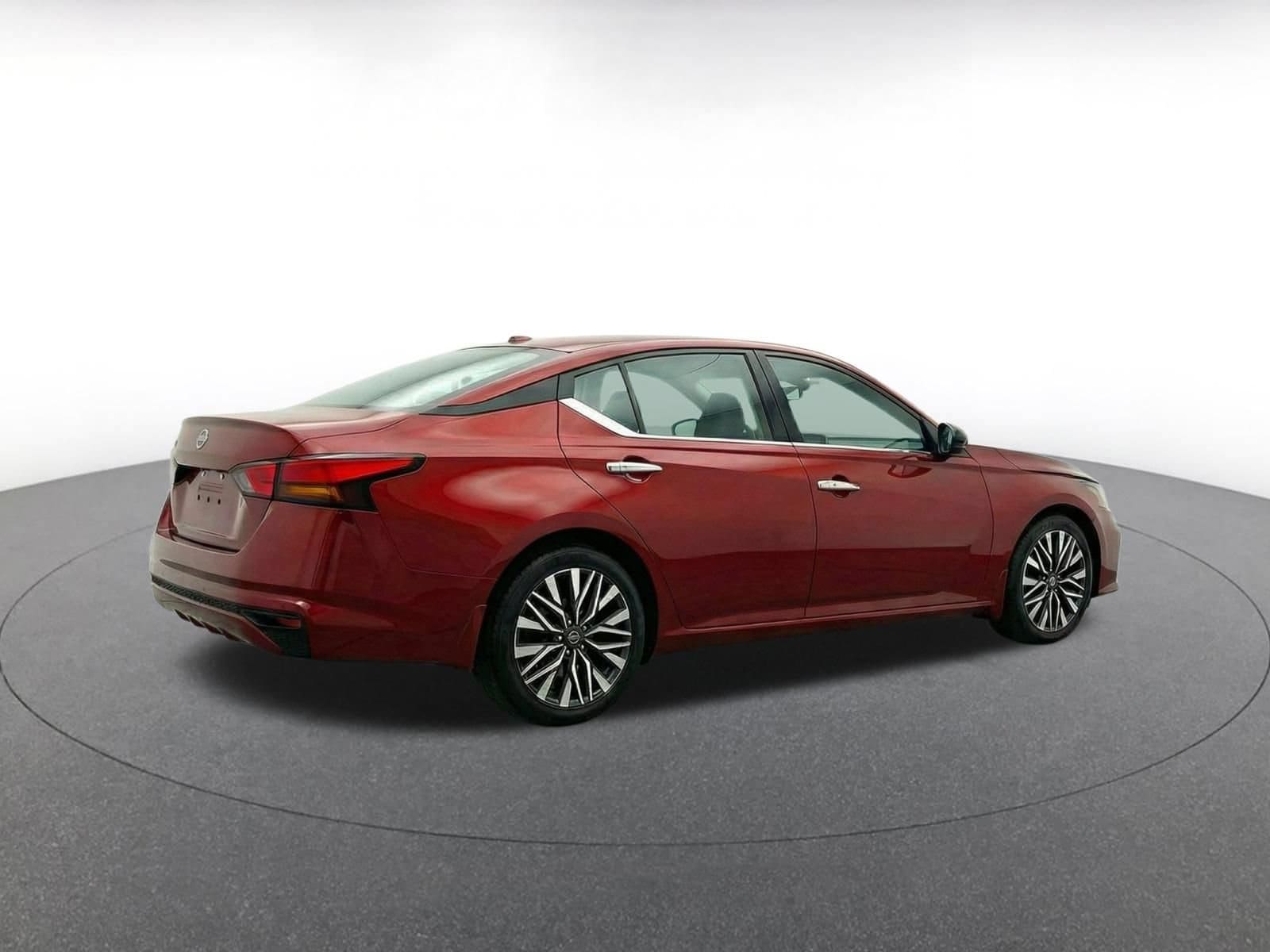 Thumbnail: 2025 Nissan Altima - 17
