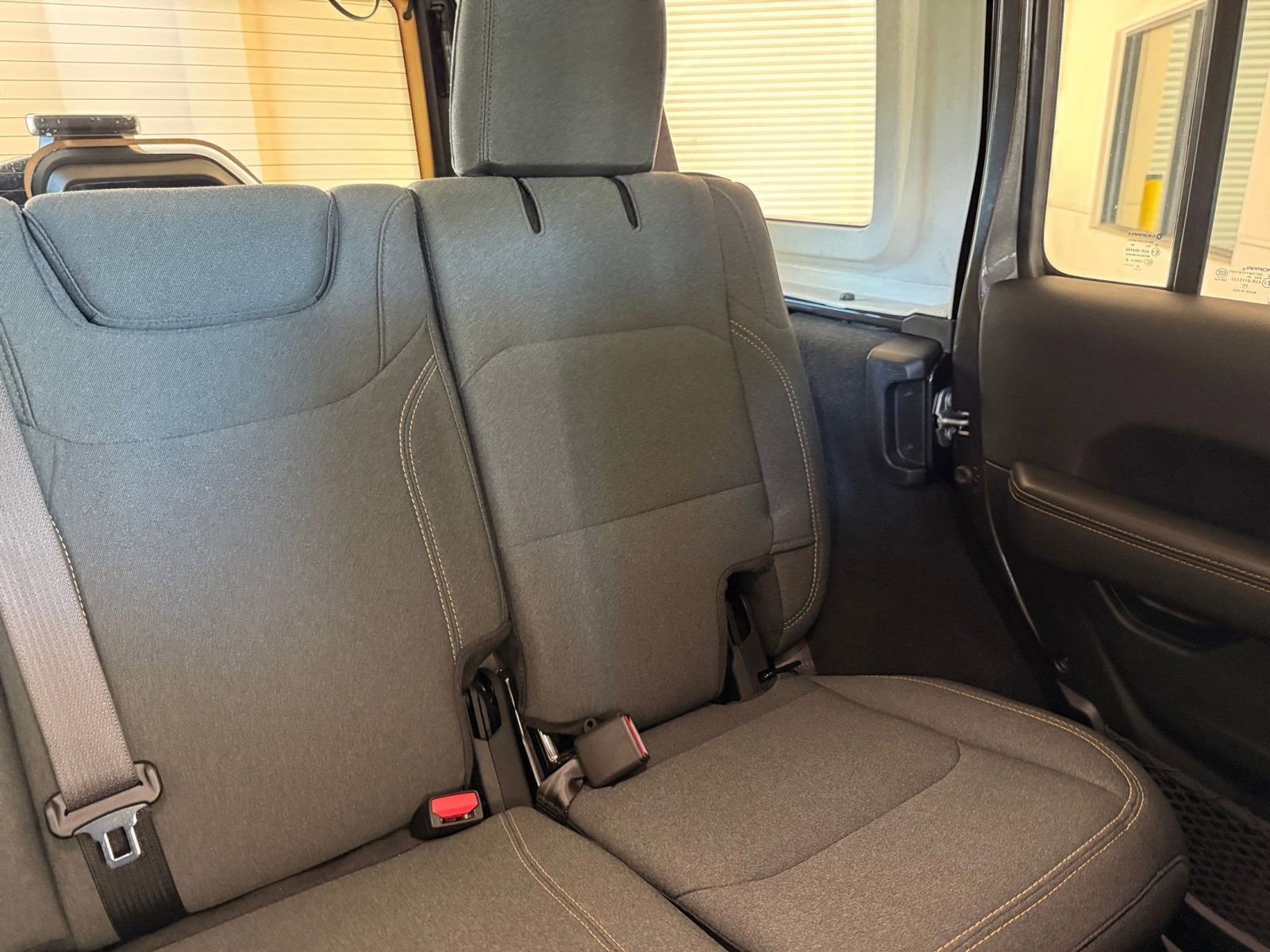 Thumbnail: 2025 Jeep Wrangler - 31