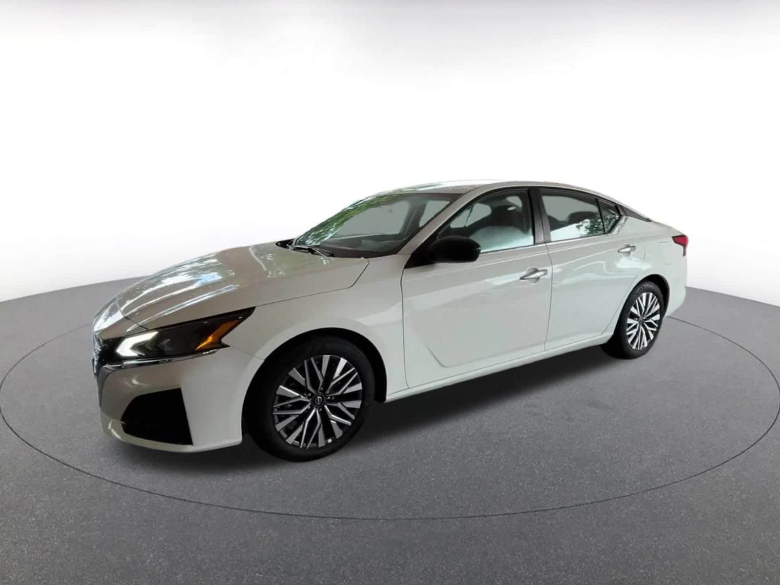 Thumbnail: 2025 Nissan Altima - 7