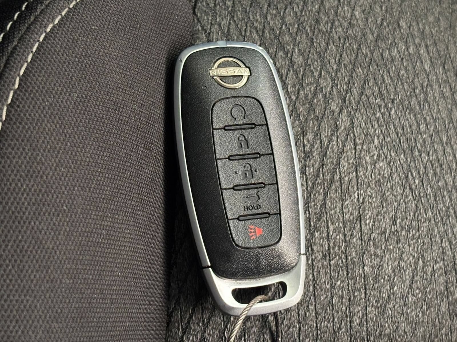 2025 Nissan Rogue SV - Photo 26