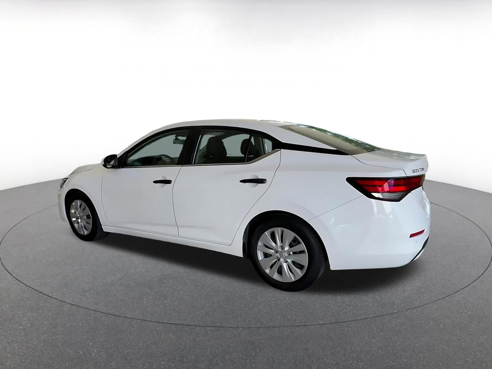 Thumbnail: 2025 Nissan Sentra - 10