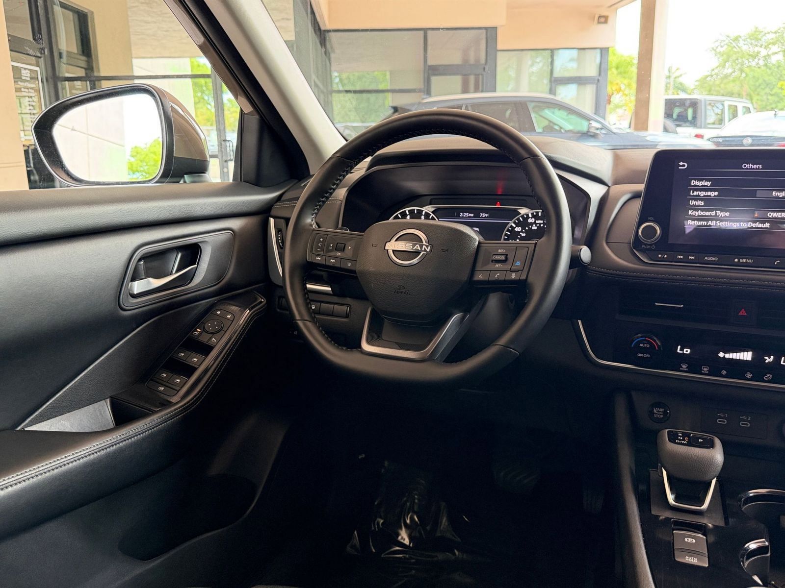 Thumbnail: 2025 Nissan Rogue - 30