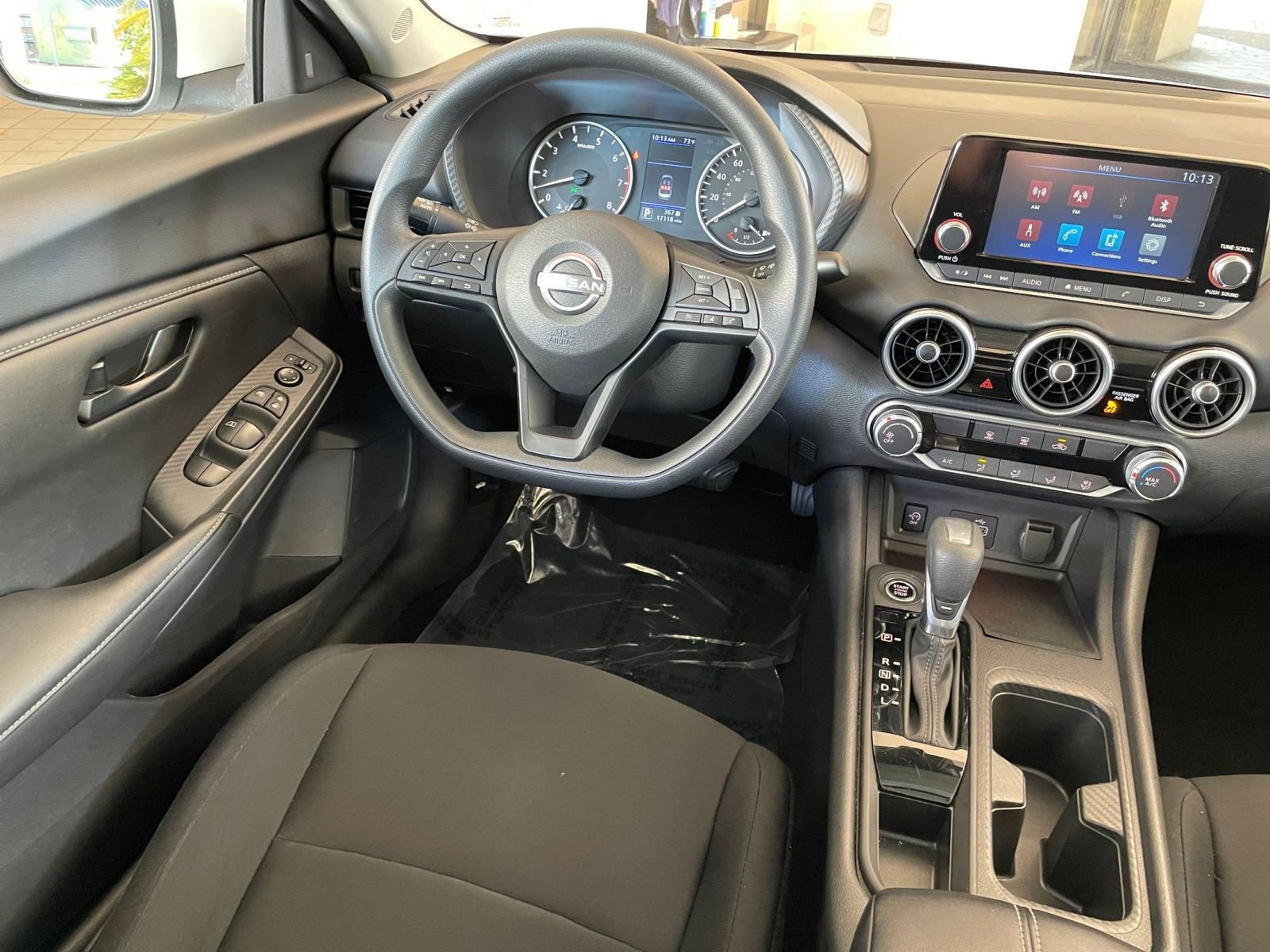 Thumbnail: 2025 Nissan Sentra - 32