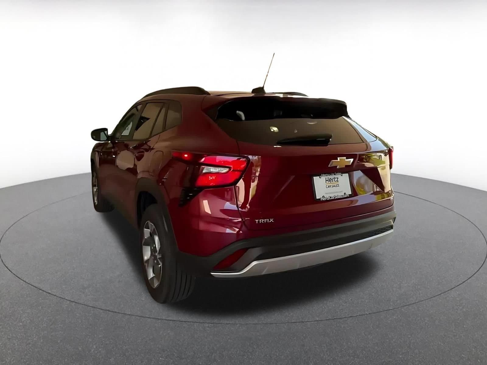 Thumbnail: 2025 Chevrolet Trax - 10