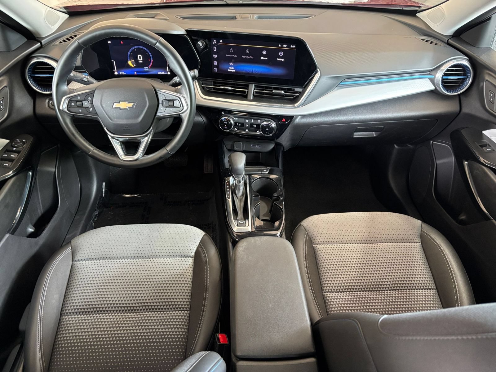 Thumbnail: 2025 Chevrolet Trax - 31