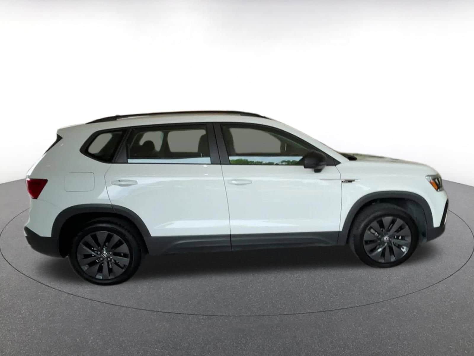 2024 Volkswagen Taos S 13
