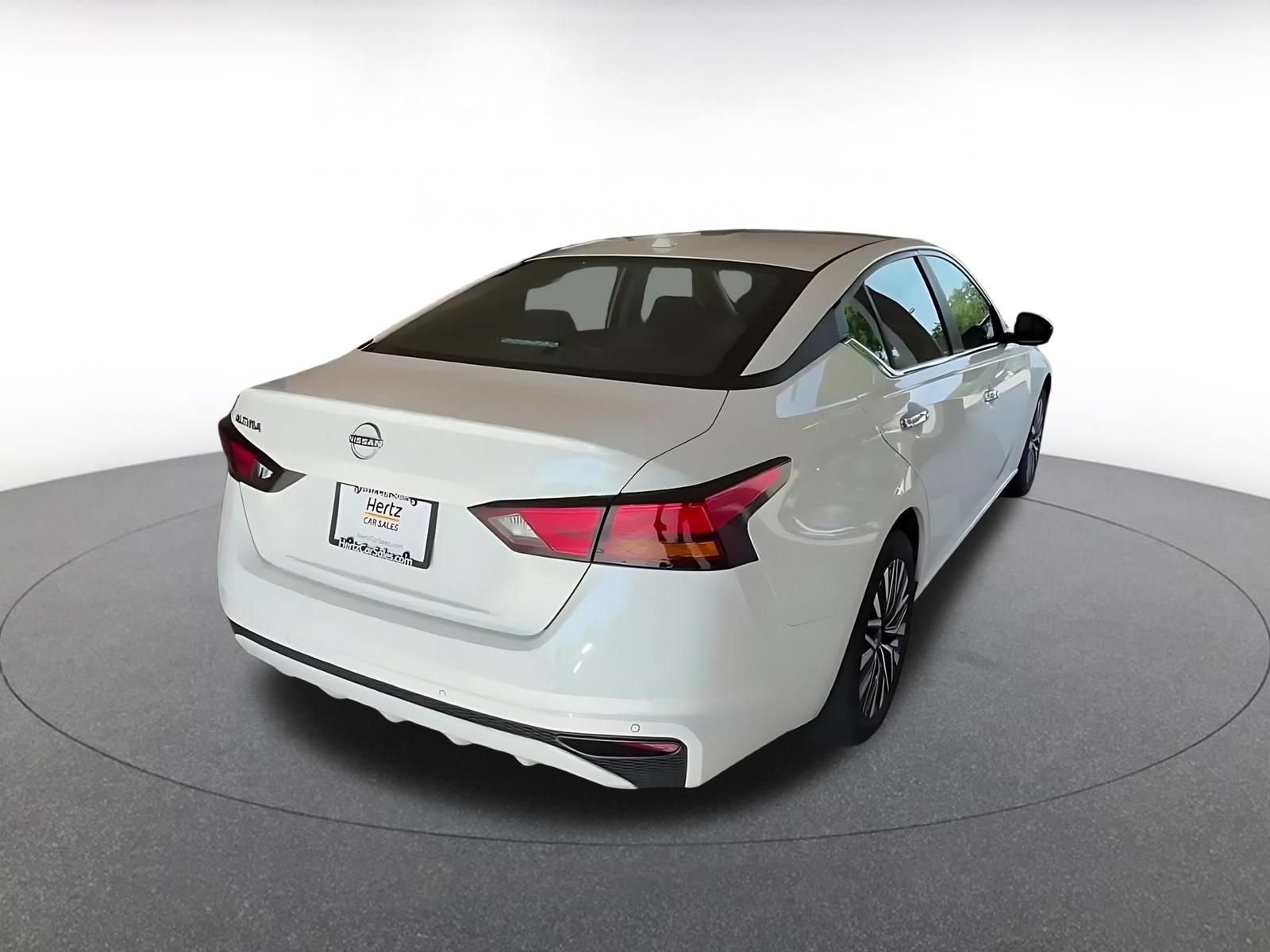 Thumbnail: 2025 Nissan Altima - 15