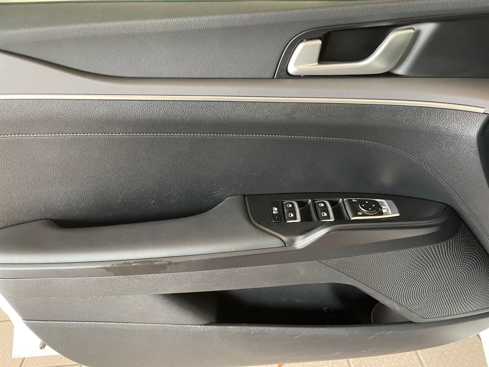 Thumbnail: 2025 Kia K5 - 18