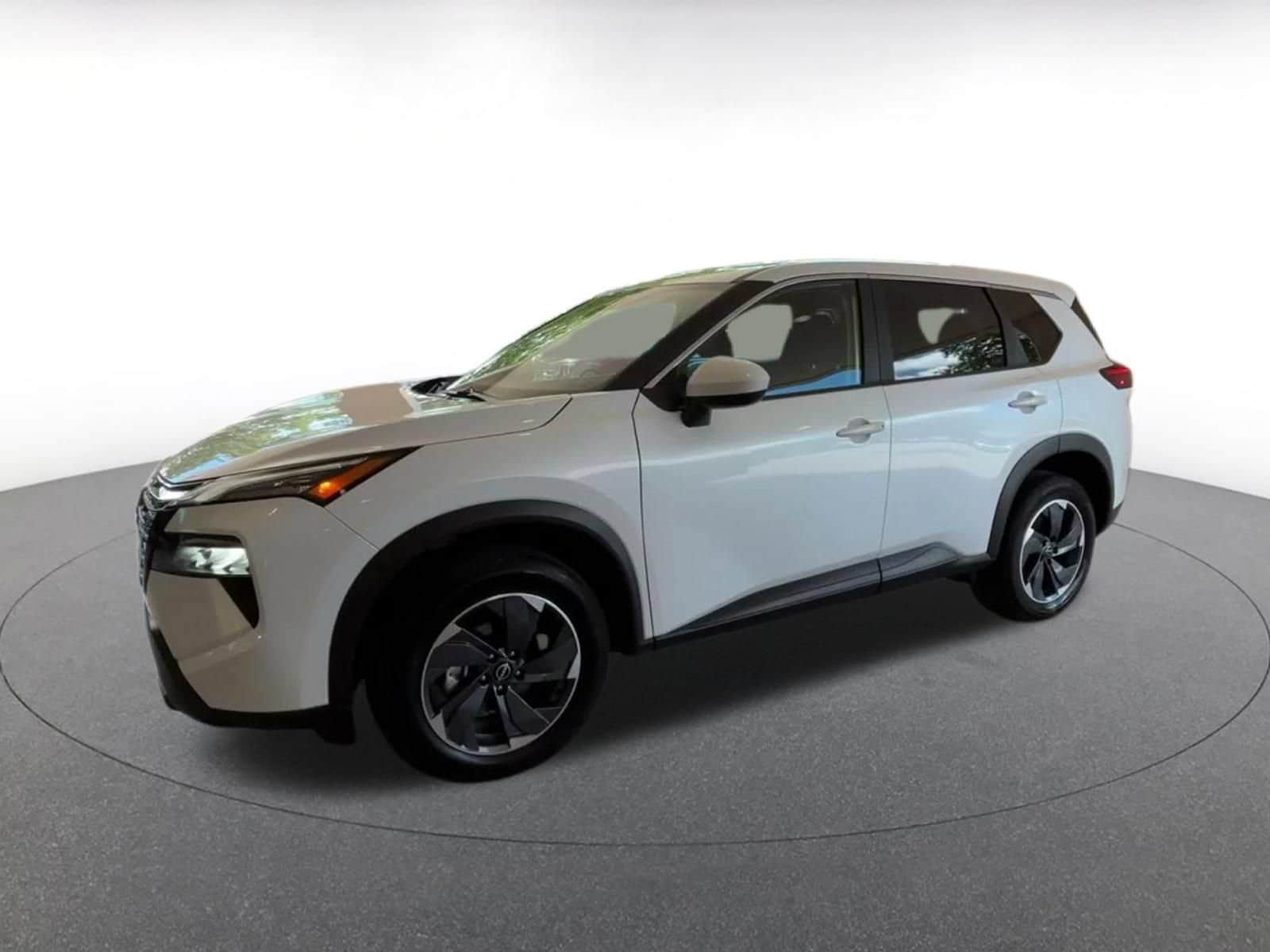 2025 Nissan Rogue SV - Photo 7