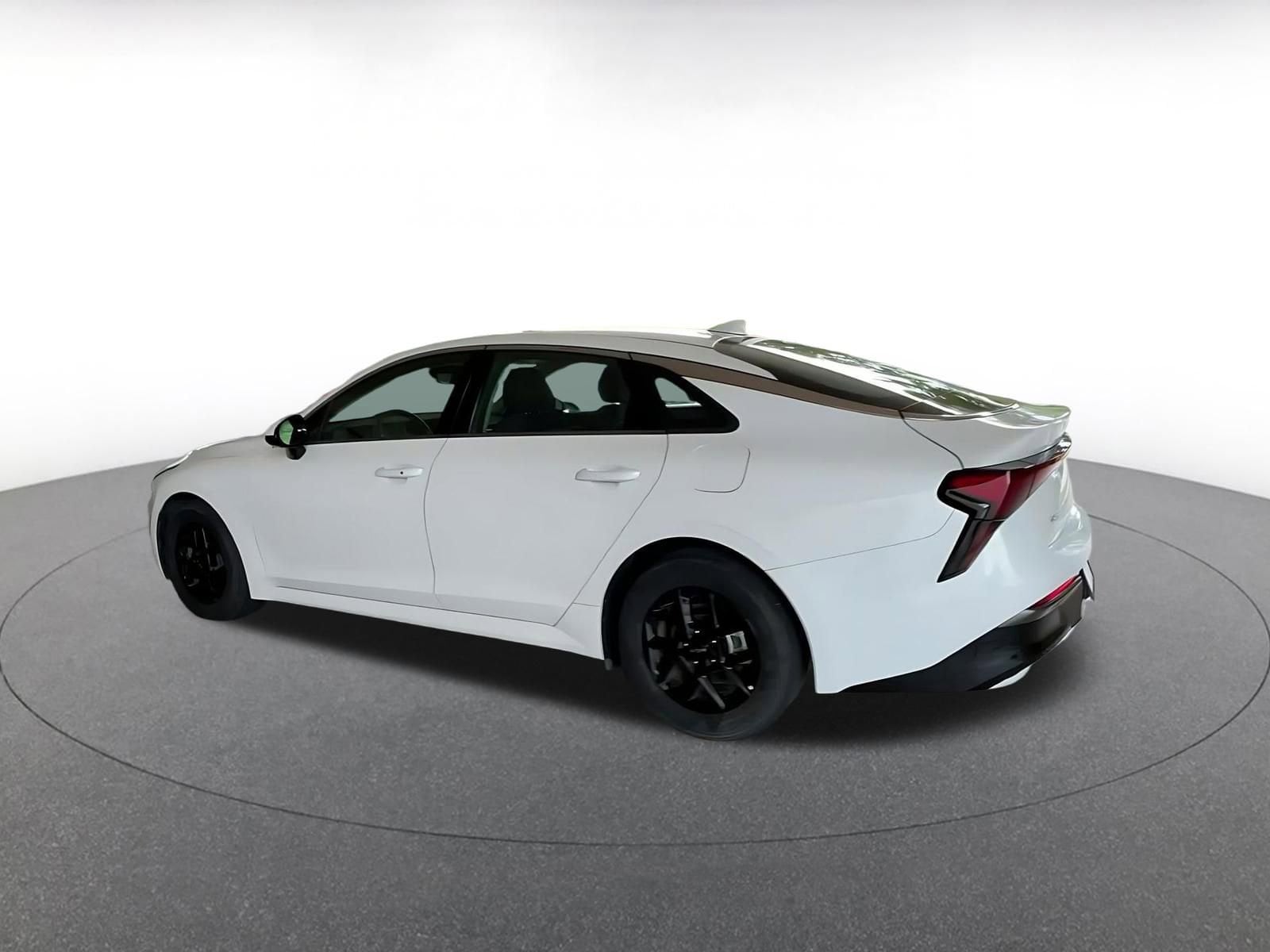 Thumbnail: 2025 Kia K5 - 10