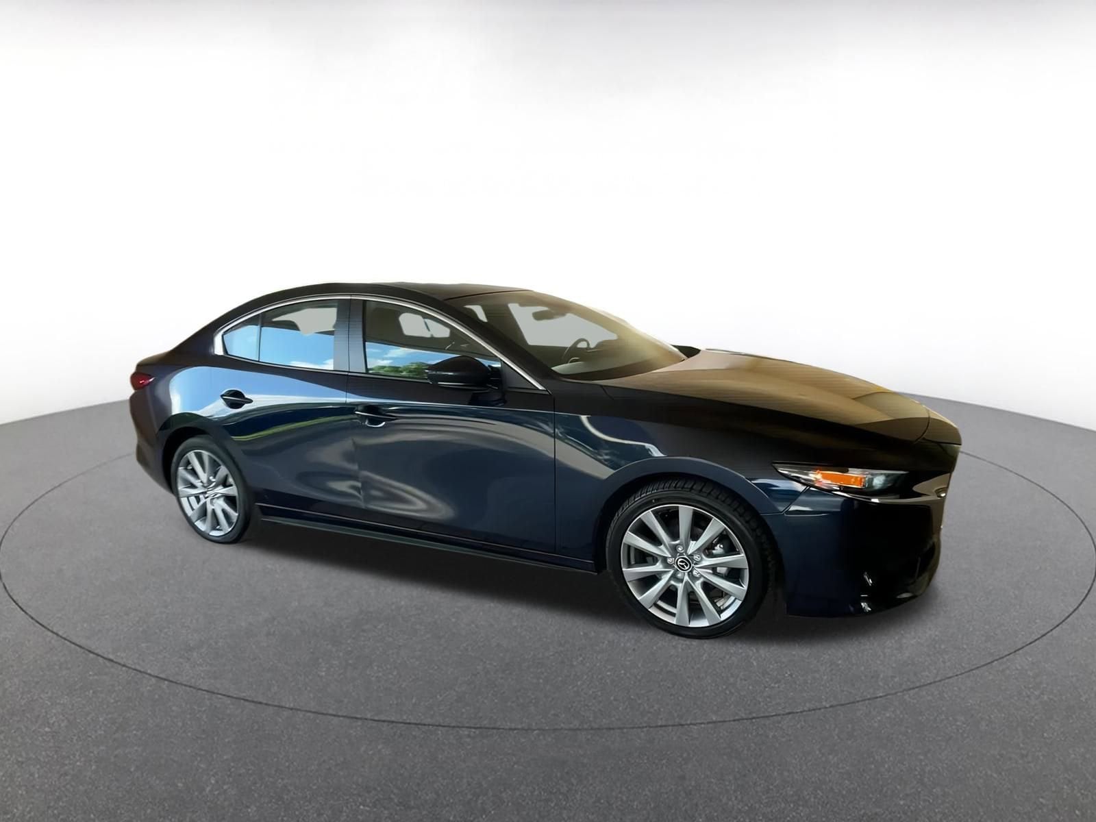 Thumbnail: 2025 Mazda Mazda3 - 2