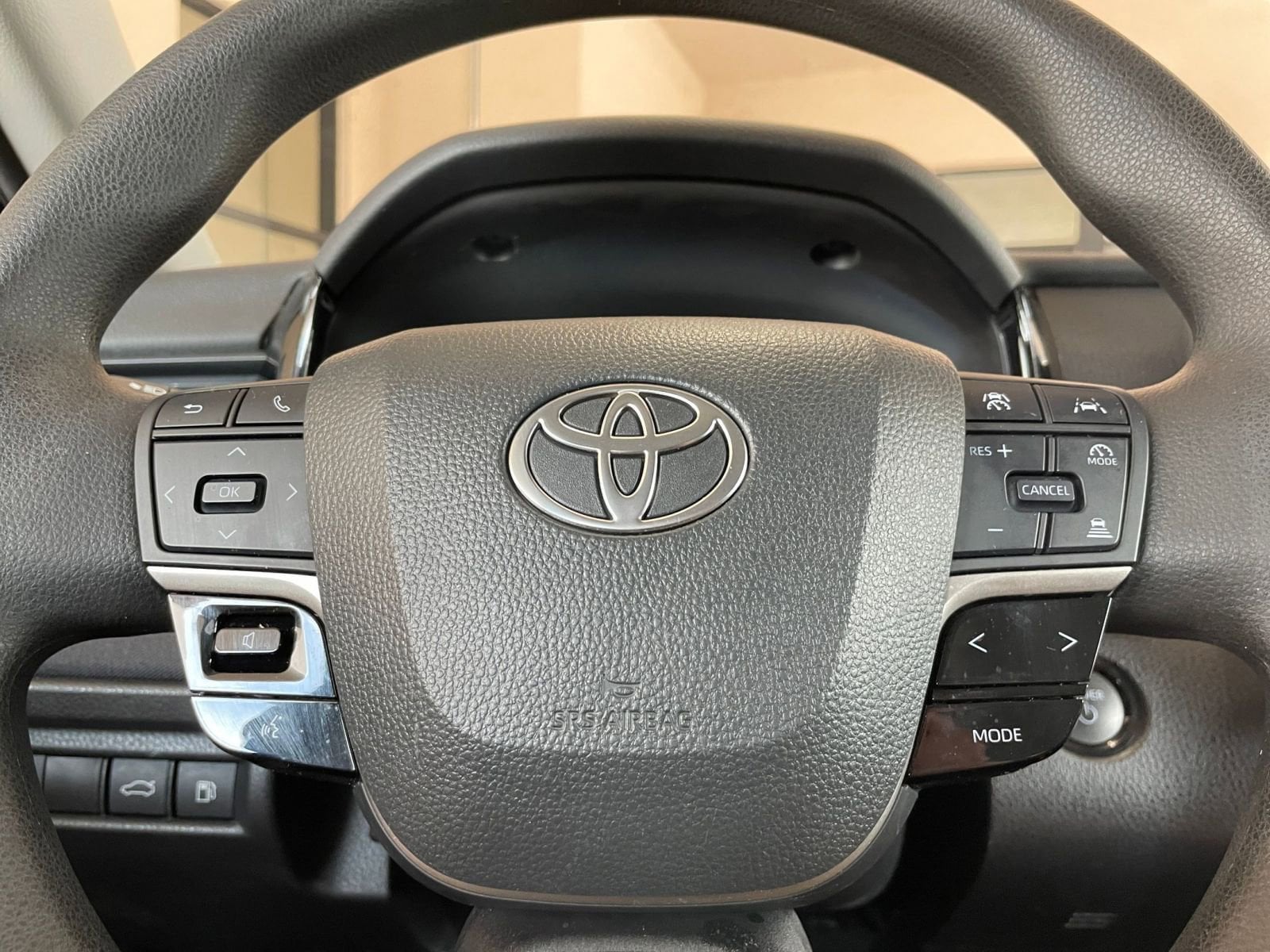 Thumbnail: 2025 Toyota Camry - 27