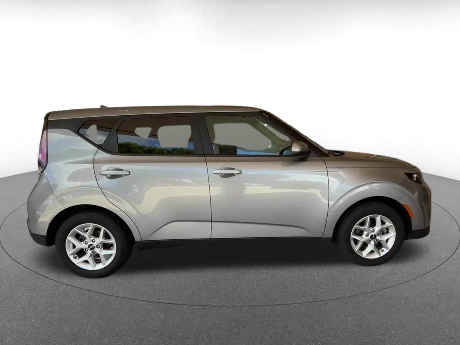 Thumbnail: 2025 Kia Soul - 13