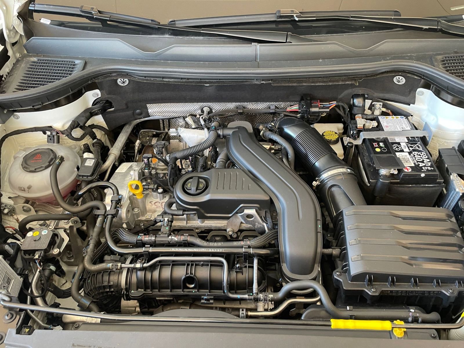 Thumbnail: 2025 Volkswagen Taos - 27