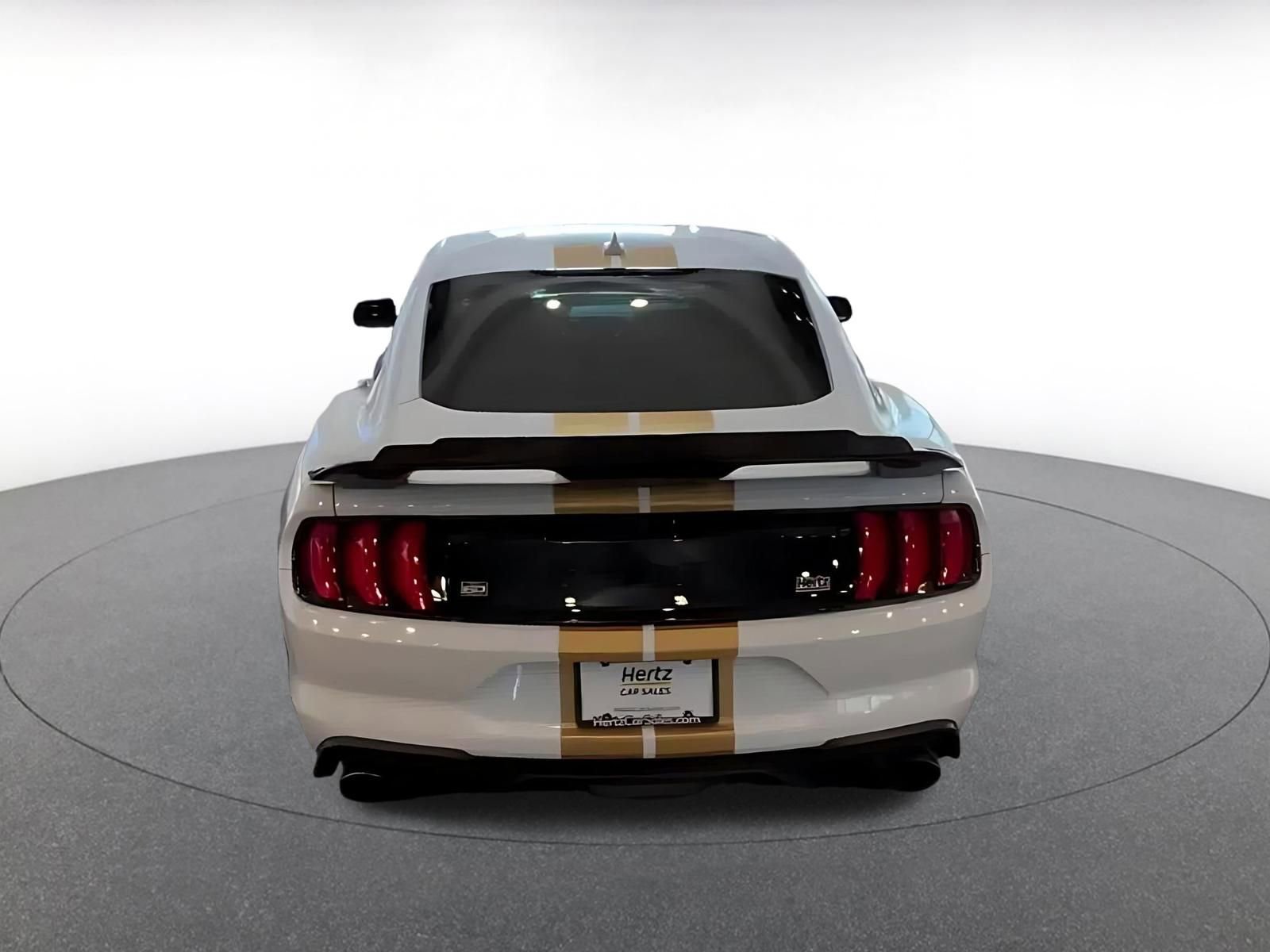 Thumbnail: 2022 Ford Mustang - 12