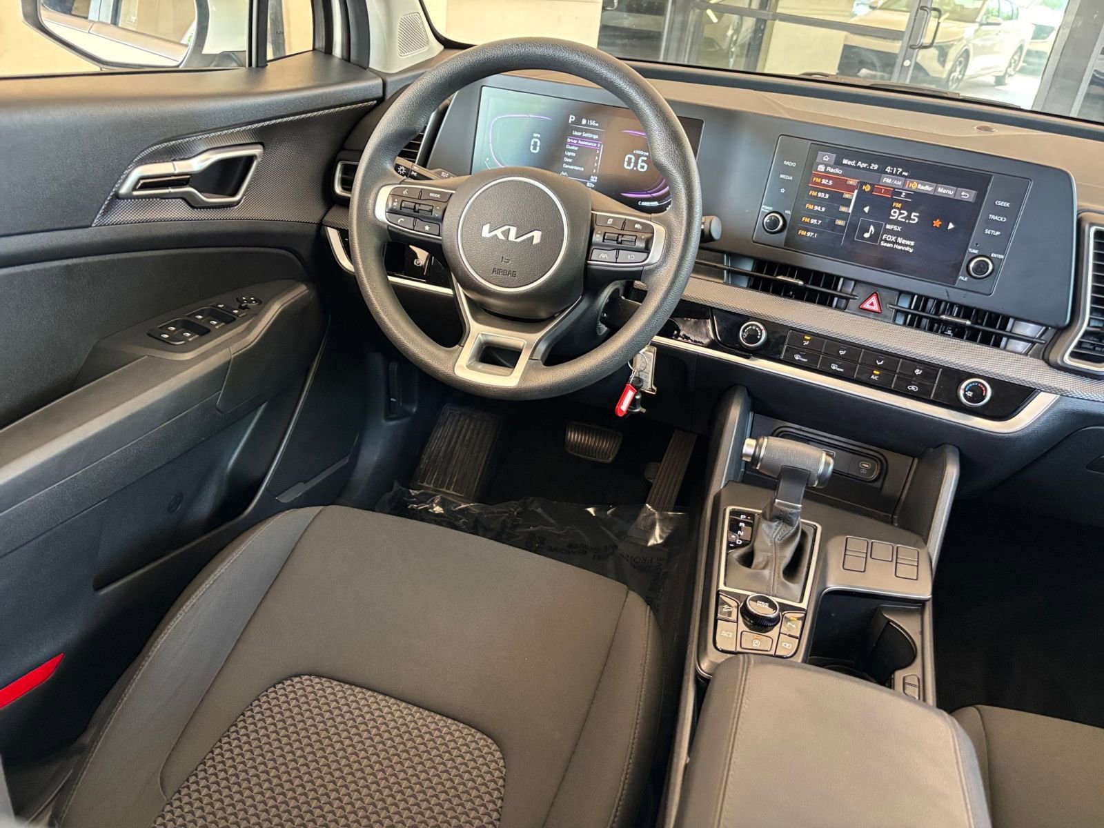 Thumbnail: 2025 Kia Sportage - 34