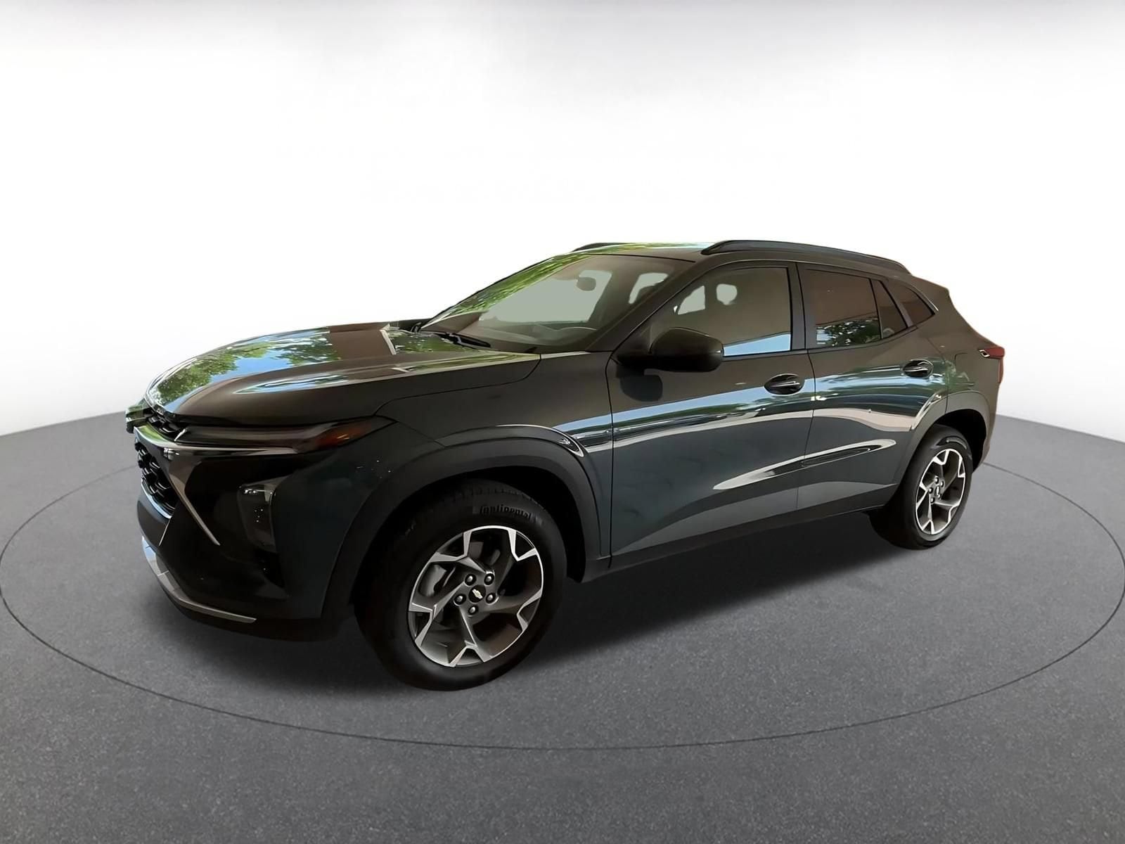 Thumbnail: 2025 Chevrolet Trax - 8