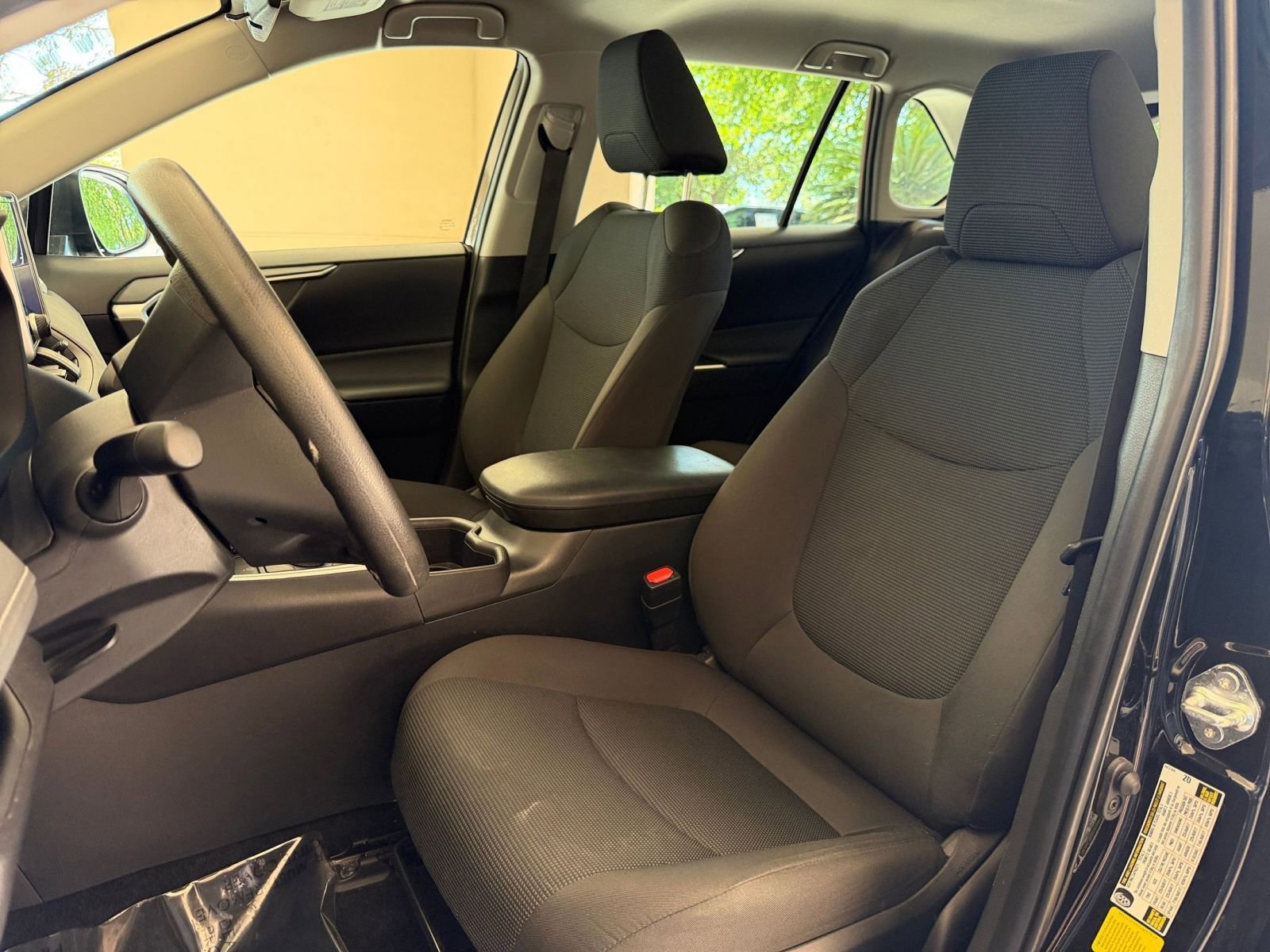 Thumbnail: 2025 Toyota RAV4 - 22