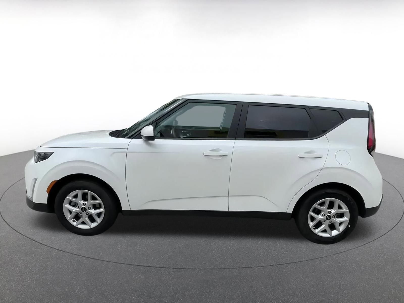 2024 Kia Soul LX 7