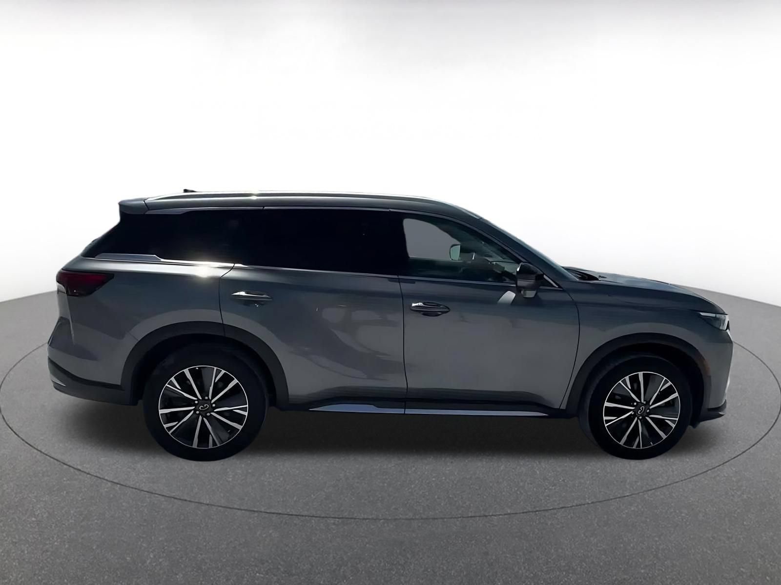 Thumbnail: 2026 INFINITI QX60 - 13
