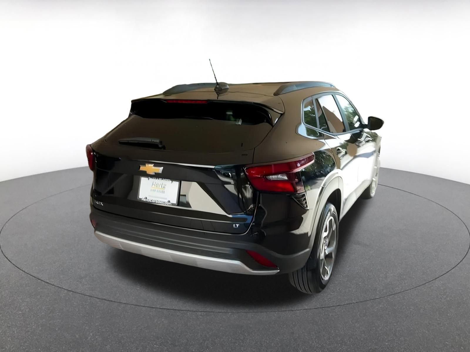 Thumbnail: 2025 Chevrolet Trax - 21