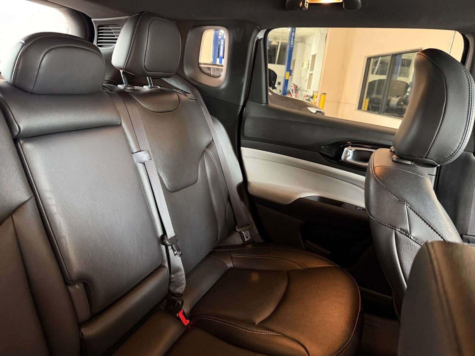 Thumbnail: 2025 Jeep Compass - 32