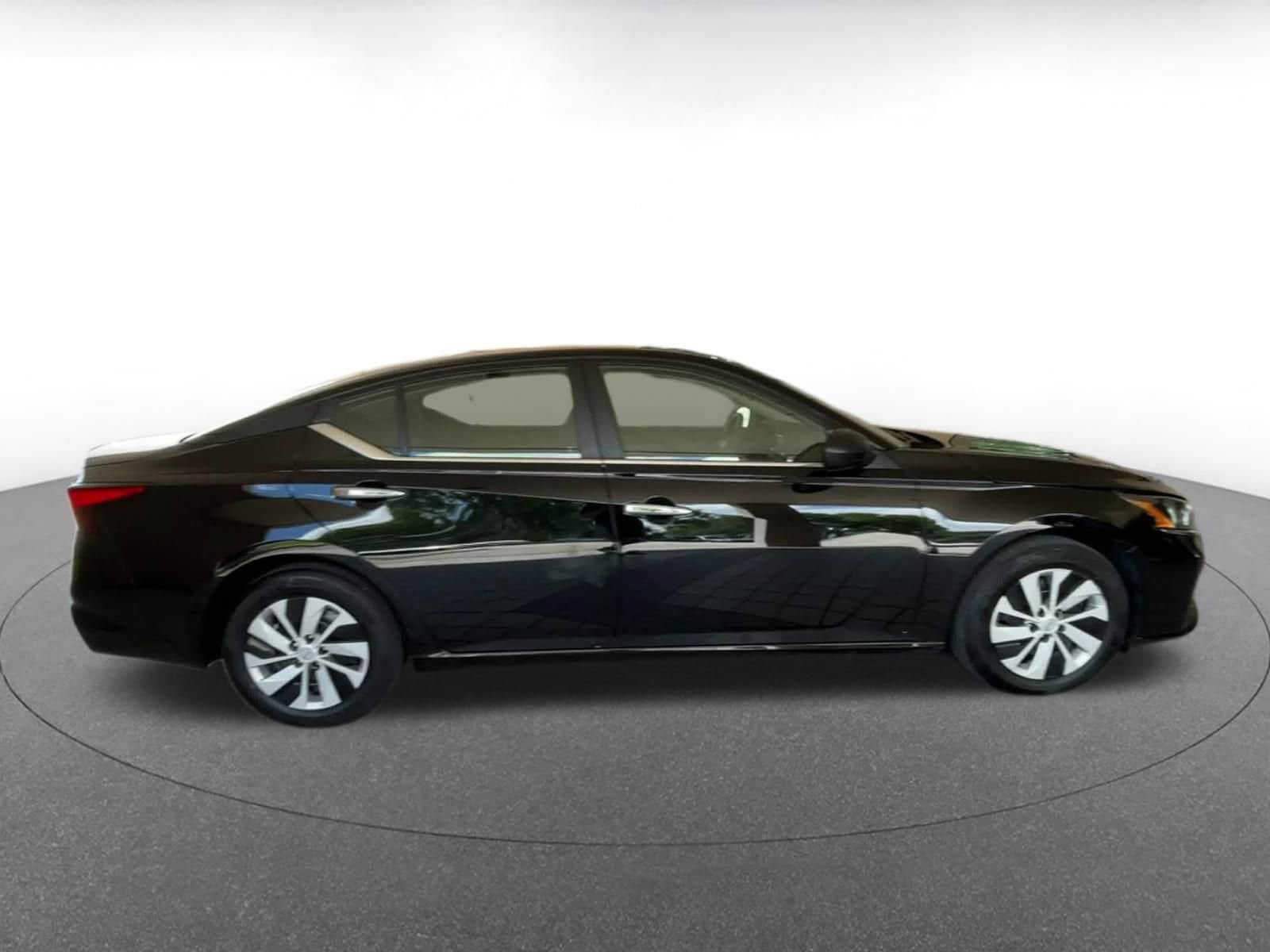 Thumbnail: 2024 Nissan Altima - 16