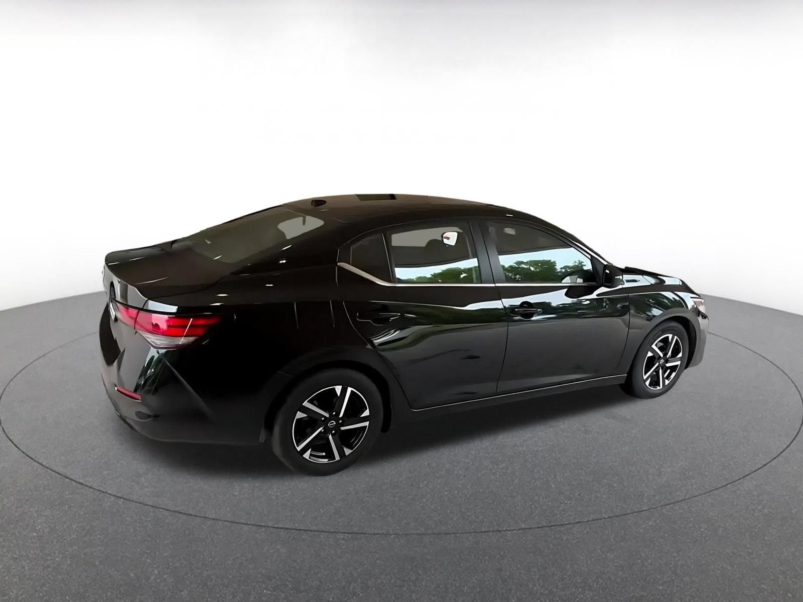 Thumbnail: 2025 Nissan Sentra - 14
