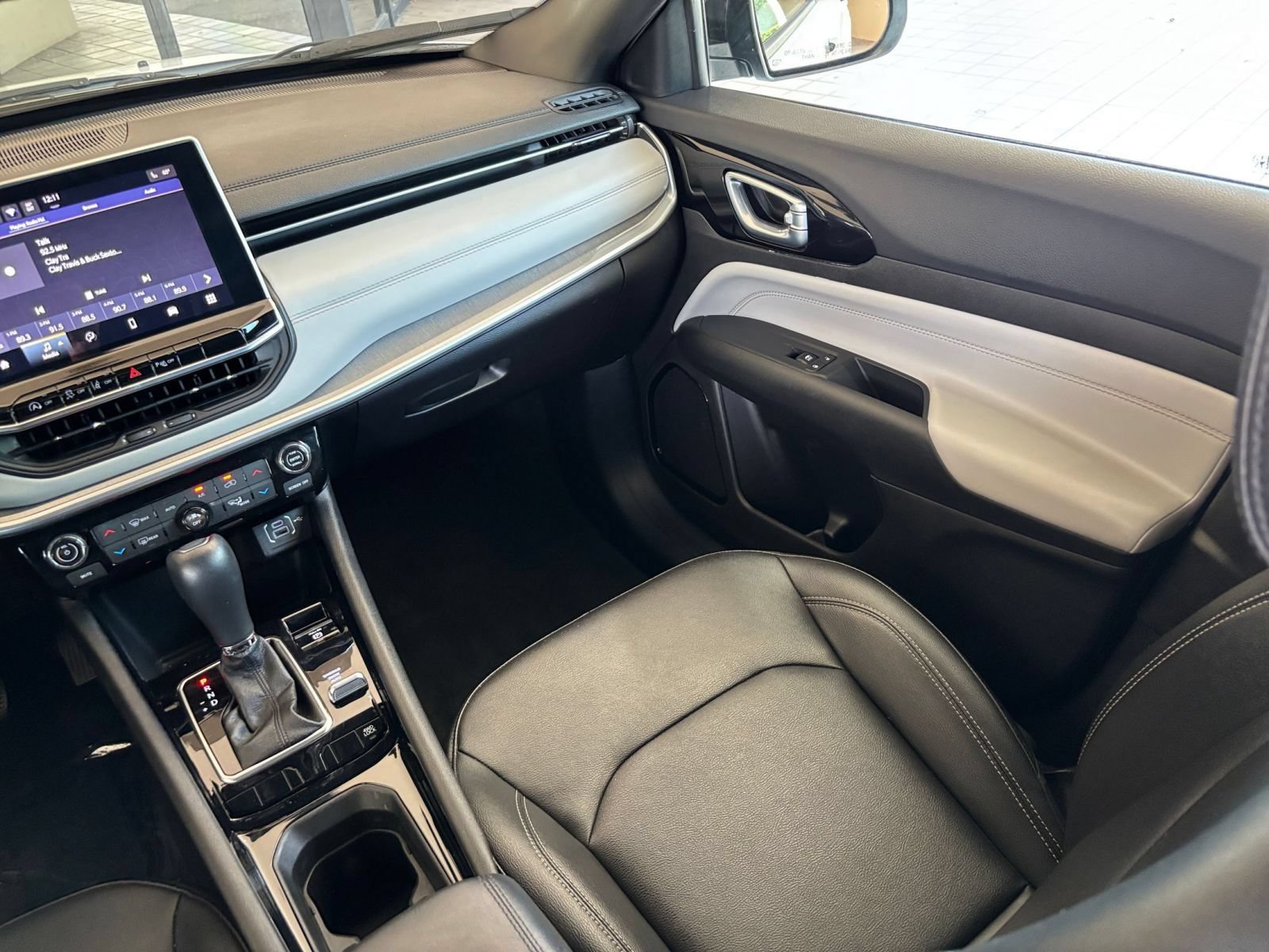 Thumbnail: 2025 Jeep Compass - 35