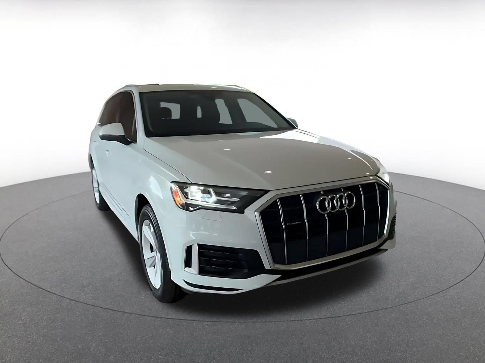 Thumbnail: 2022 Audi Q7 - 3