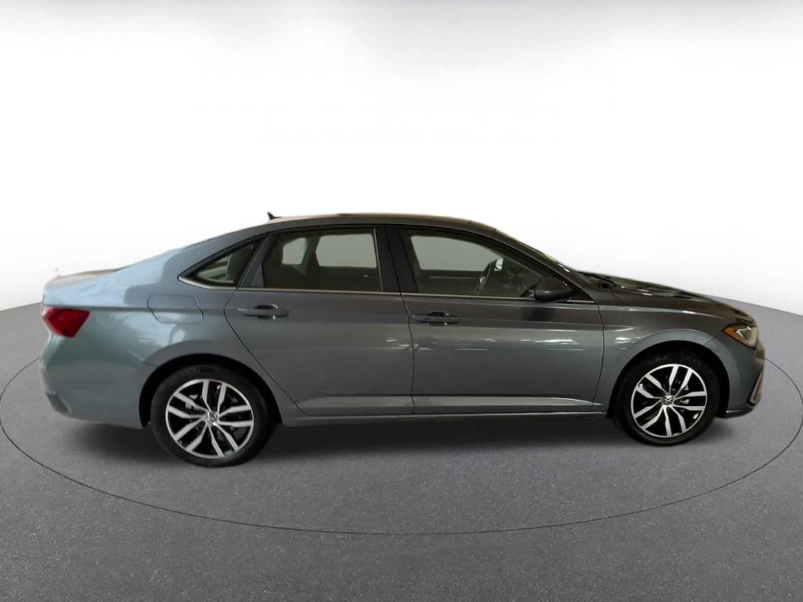 Thumbnail: 2025 Volkswagen Jetta - 16