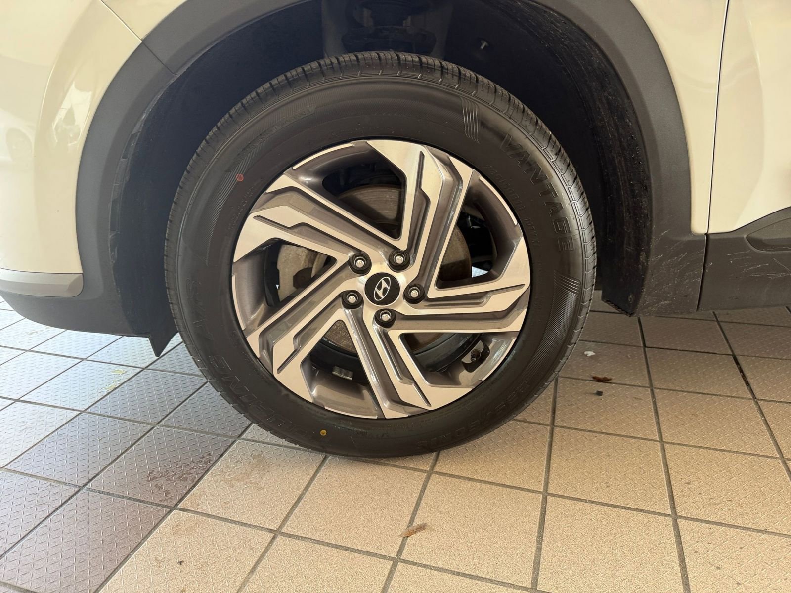 Thumbnail: 2023 Hyundai Santa Fe - 23