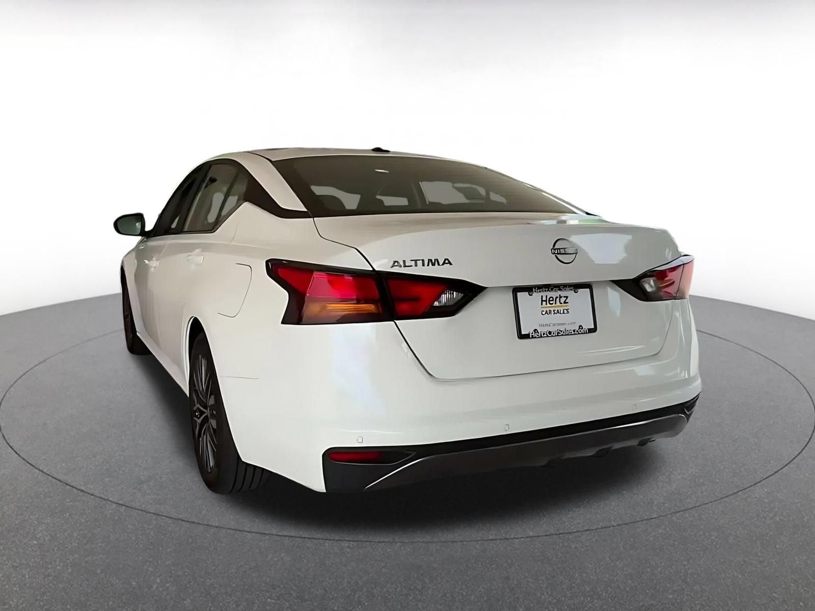 Thumbnail: 2026 Nissan Altima - 9