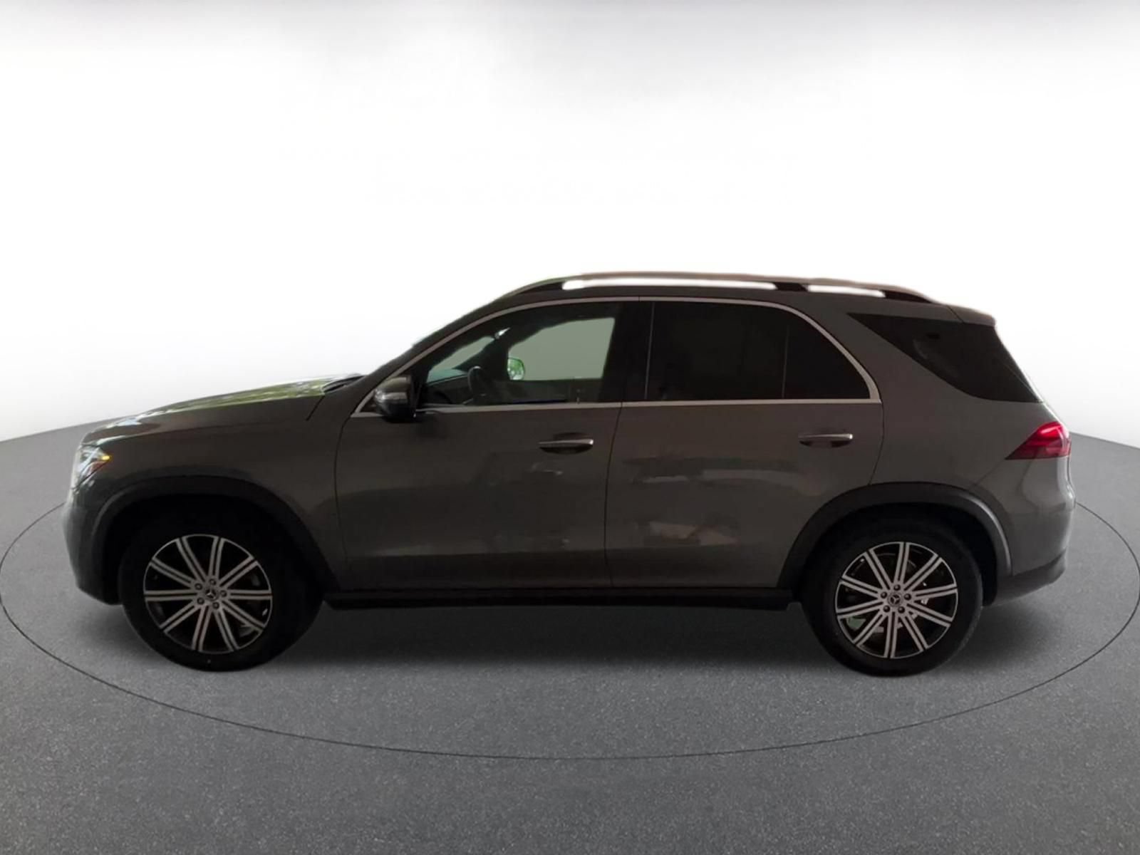 Thumbnail: 2026 Mercedes-Benz GLE - 9