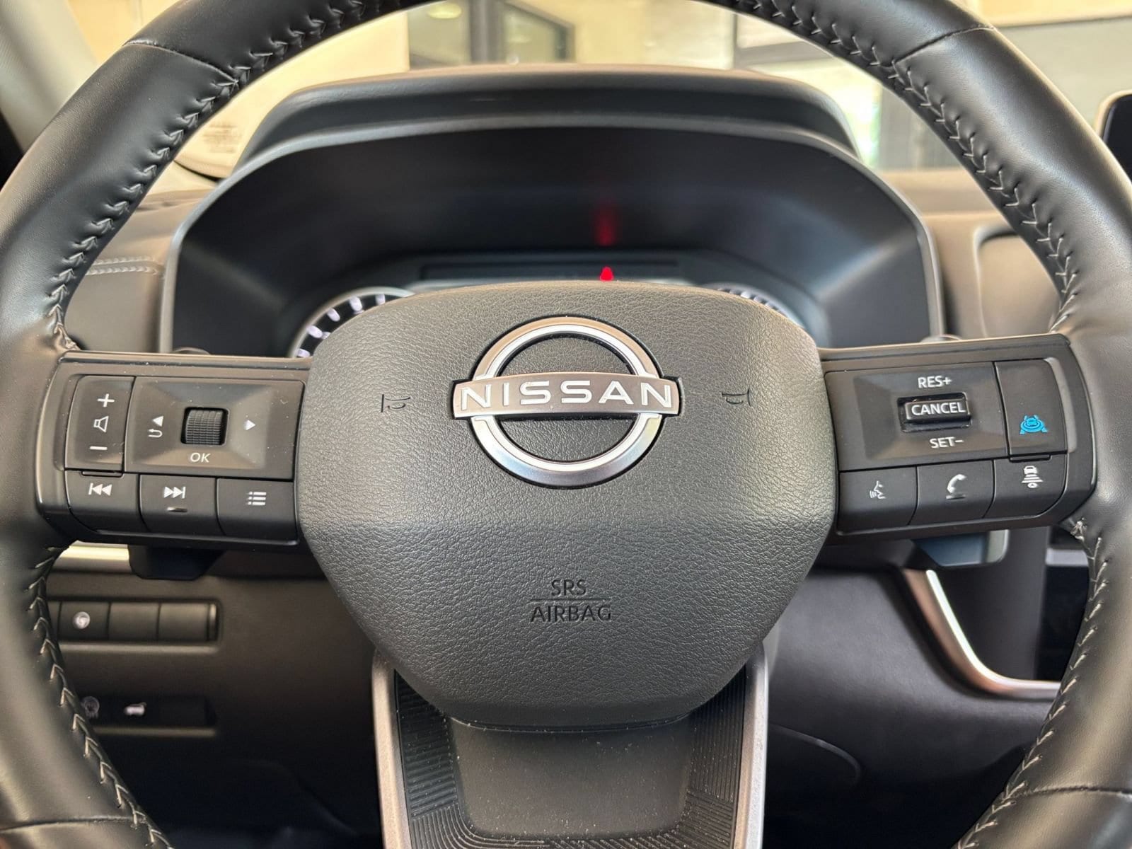 2025 Nissan Rogue SV - Photo 29