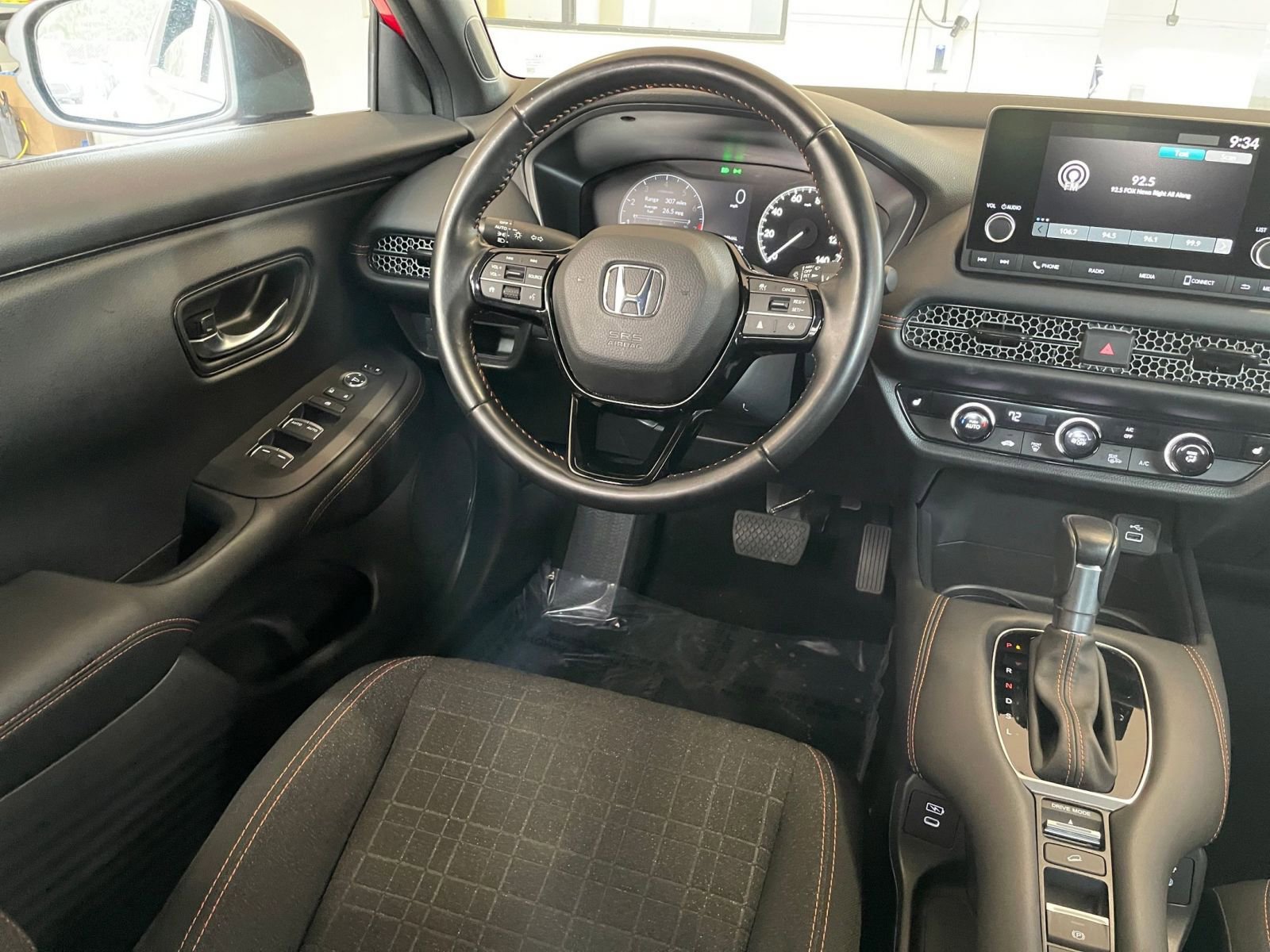 Thumbnail: 2025 Honda HR-V - 32