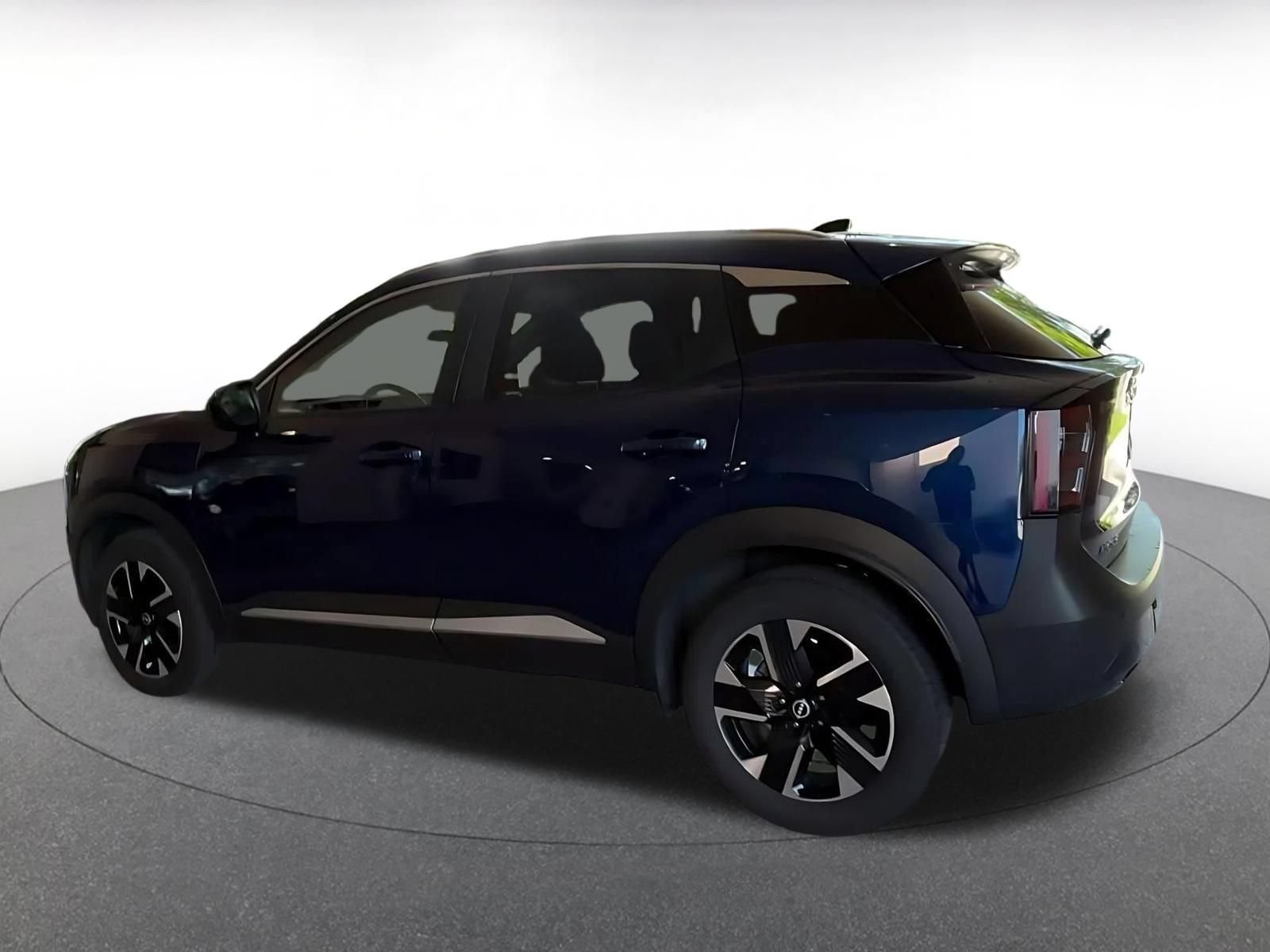 Thumbnail: 2026 Nissan Kicks - 9