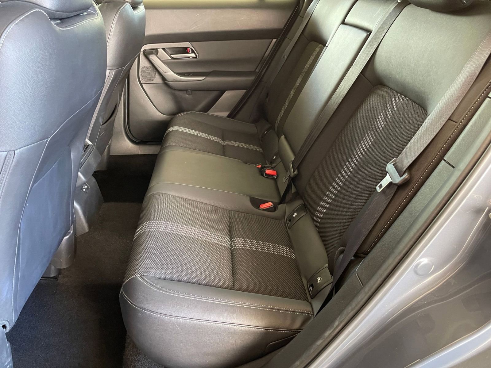 Thumbnail: 2025 Mazda CX-50 - 24