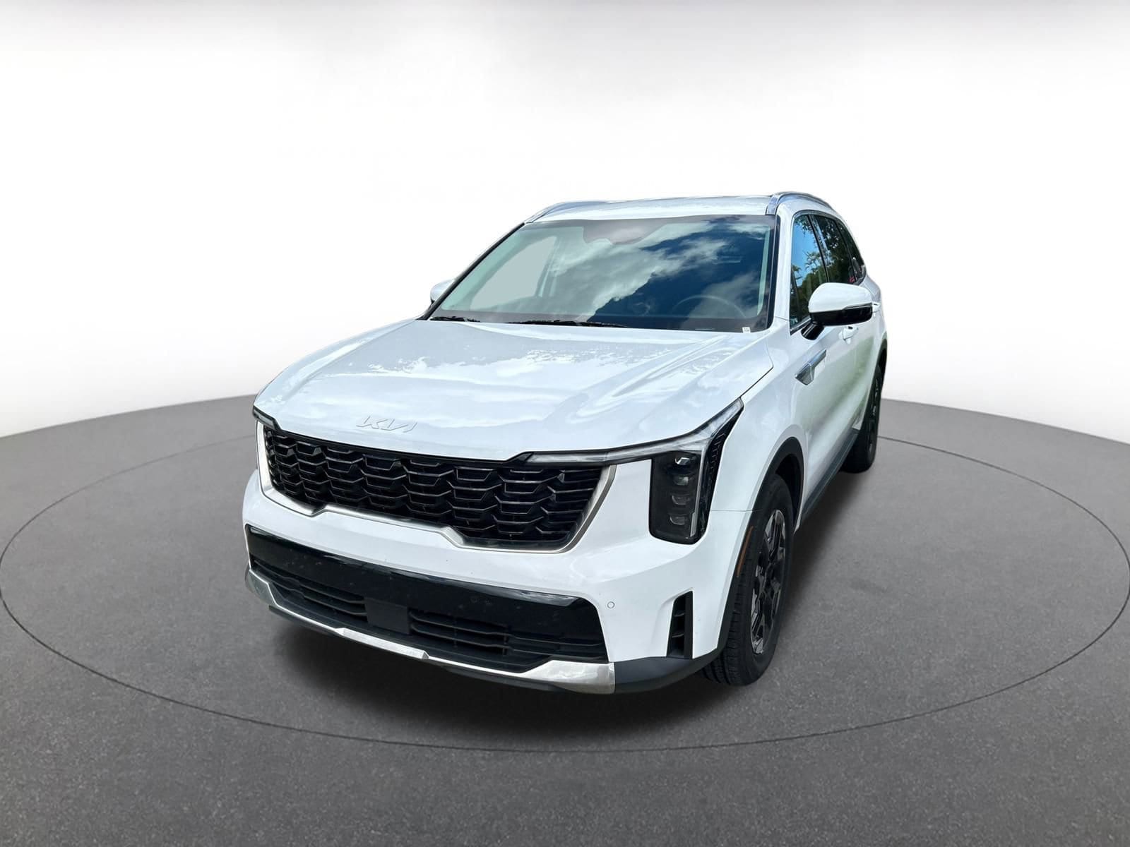 Thumbnail: 2024 Kia Sorento - 3