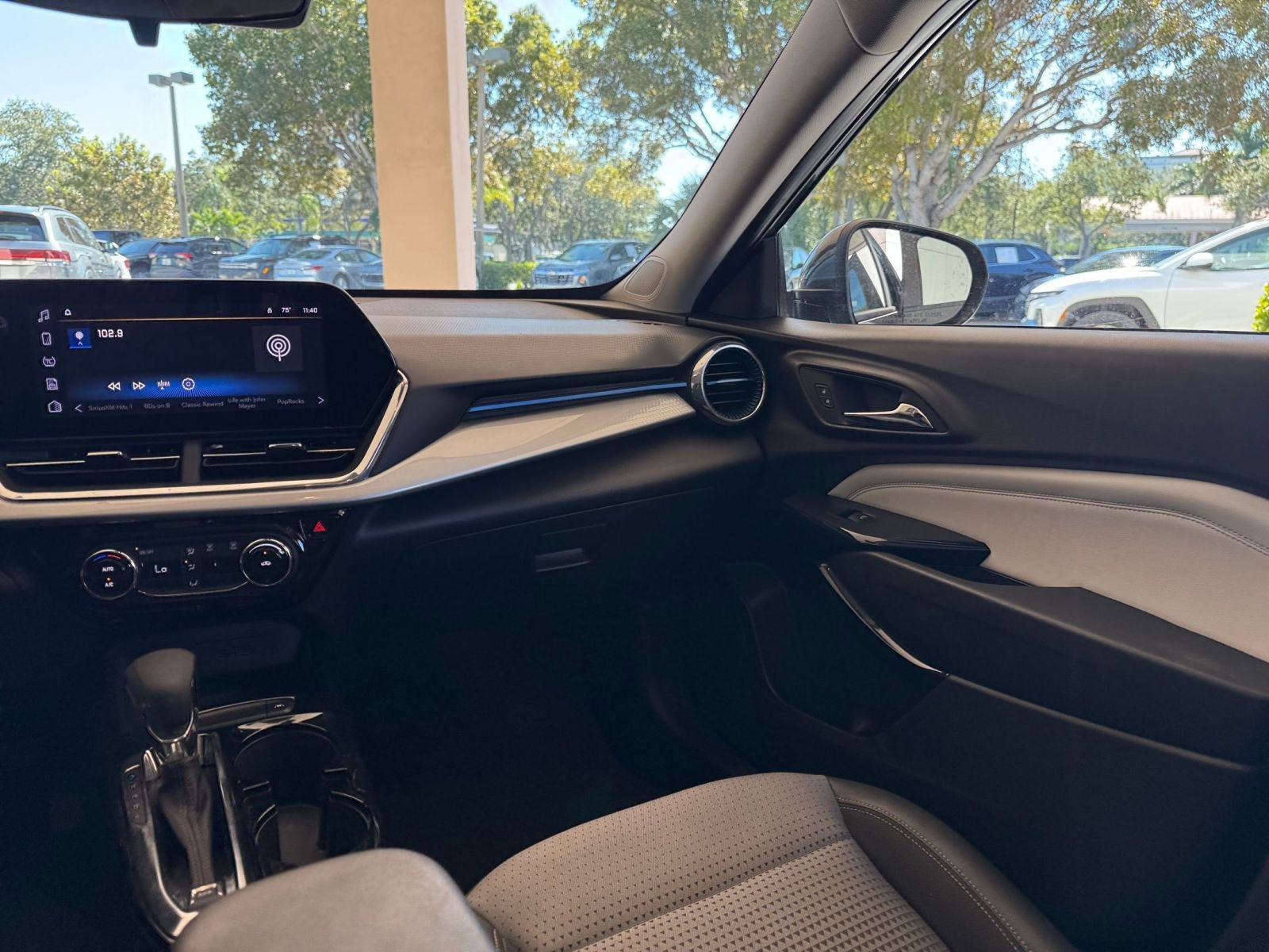 Thumbnail: 2025 Chevrolet Trax - 29