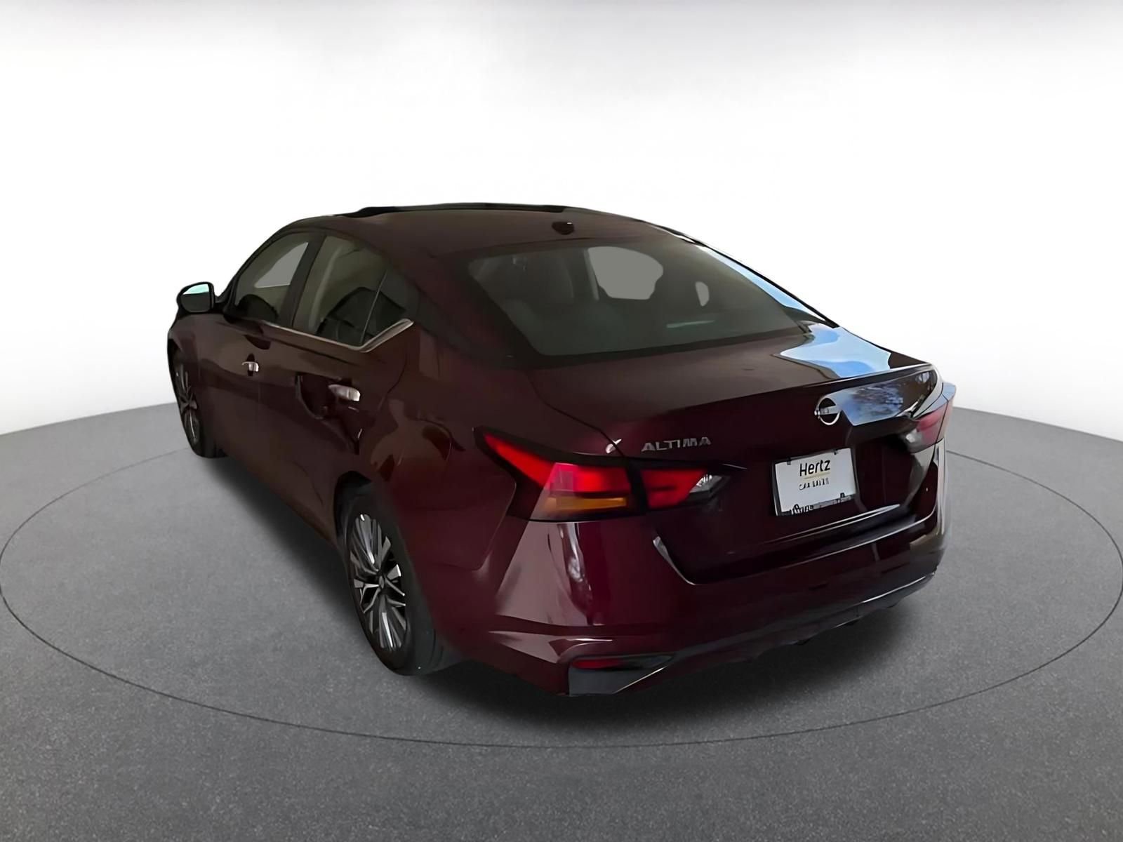 Thumbnail: 2025 Nissan Altima - 9