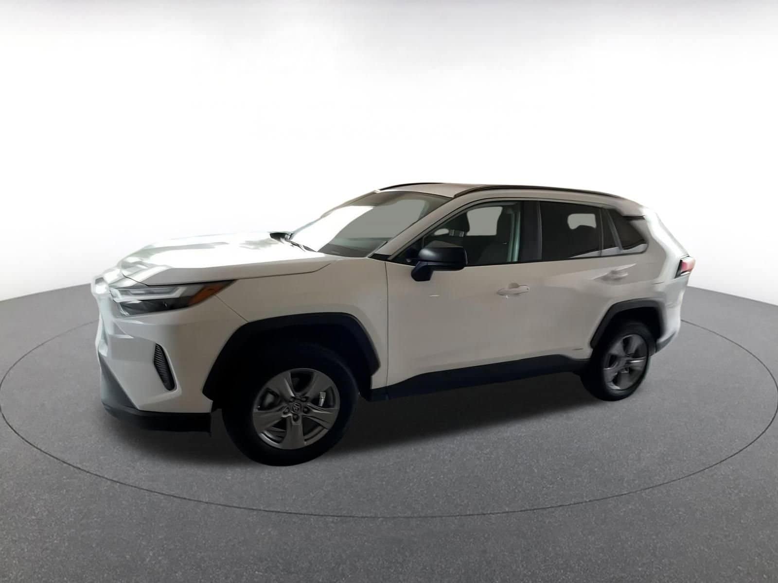 Thumbnail: 2025 Toyota RAV4 - 8