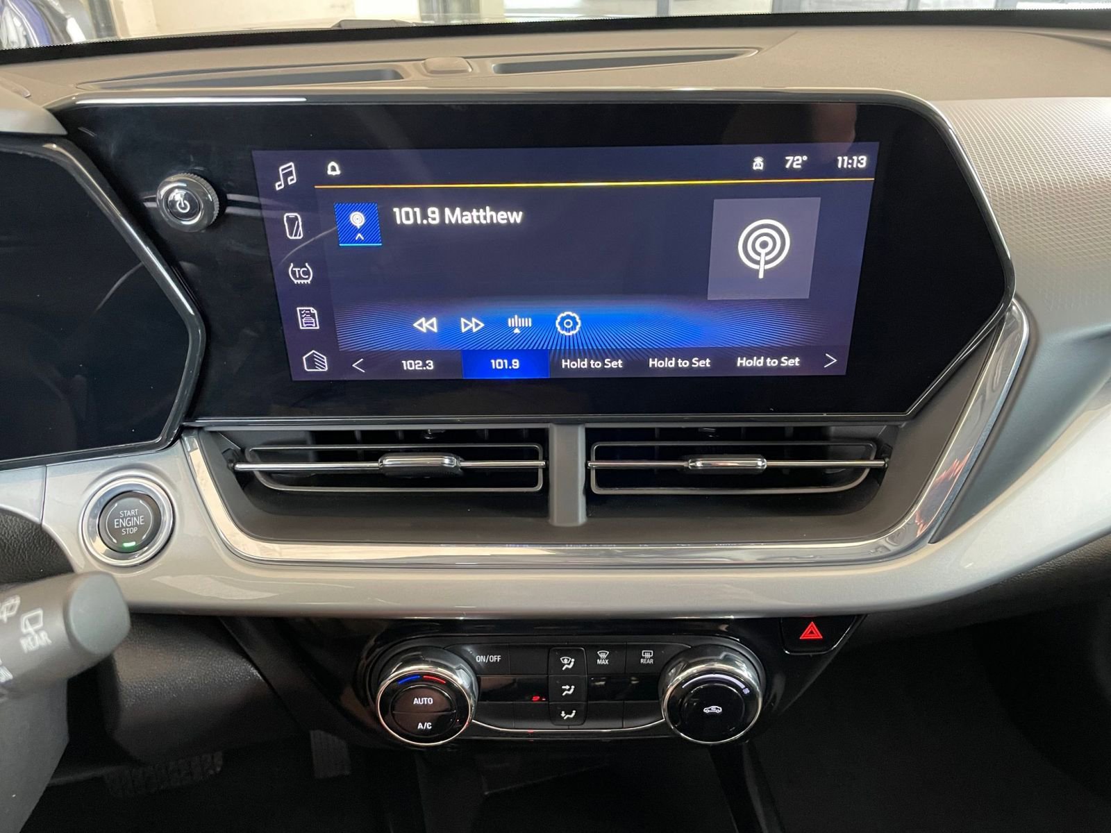 Thumbnail: 2025 Chevrolet Trax - 18