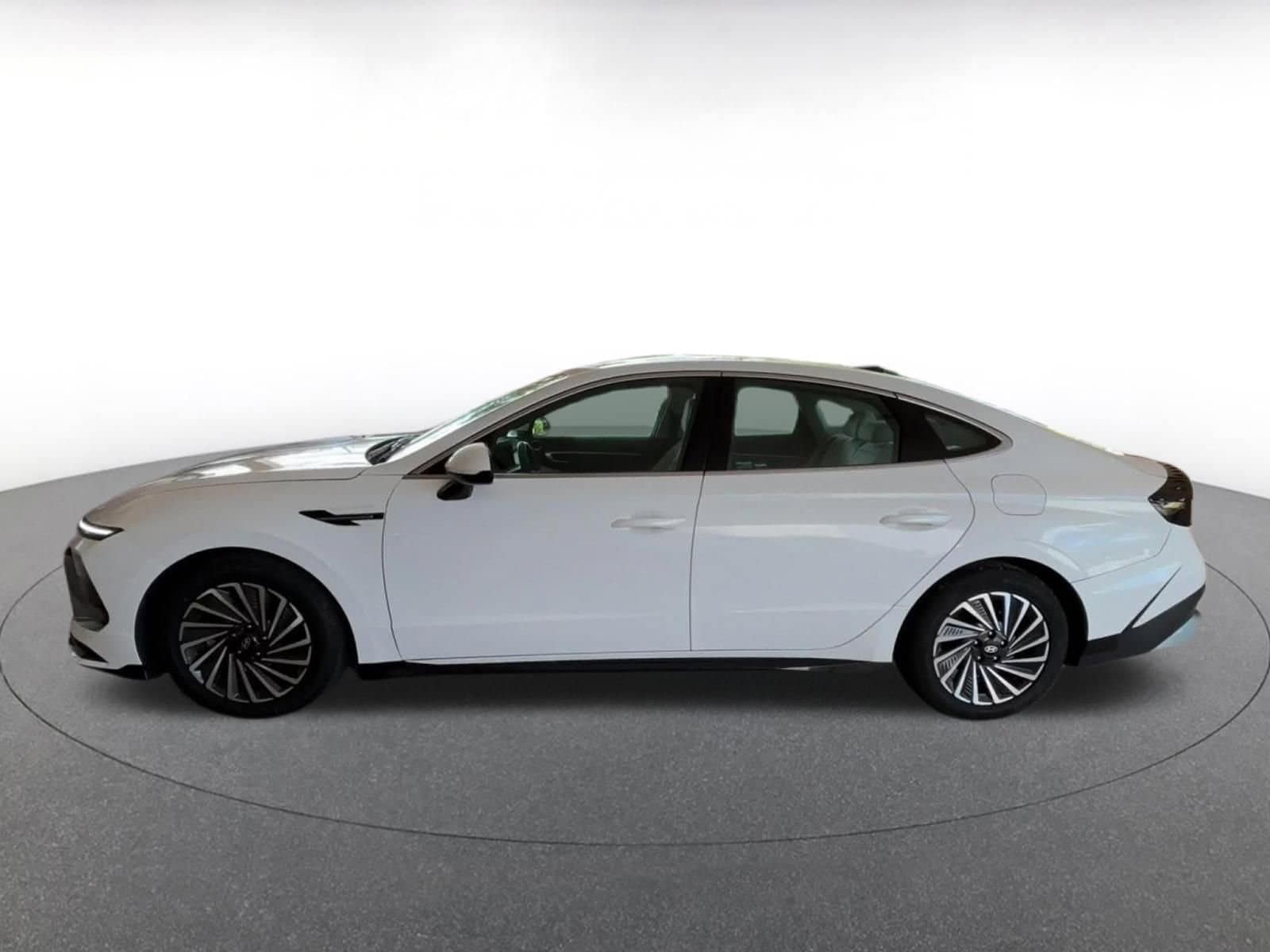 Thumbnail: 2025 Hyundai Sonata - 9