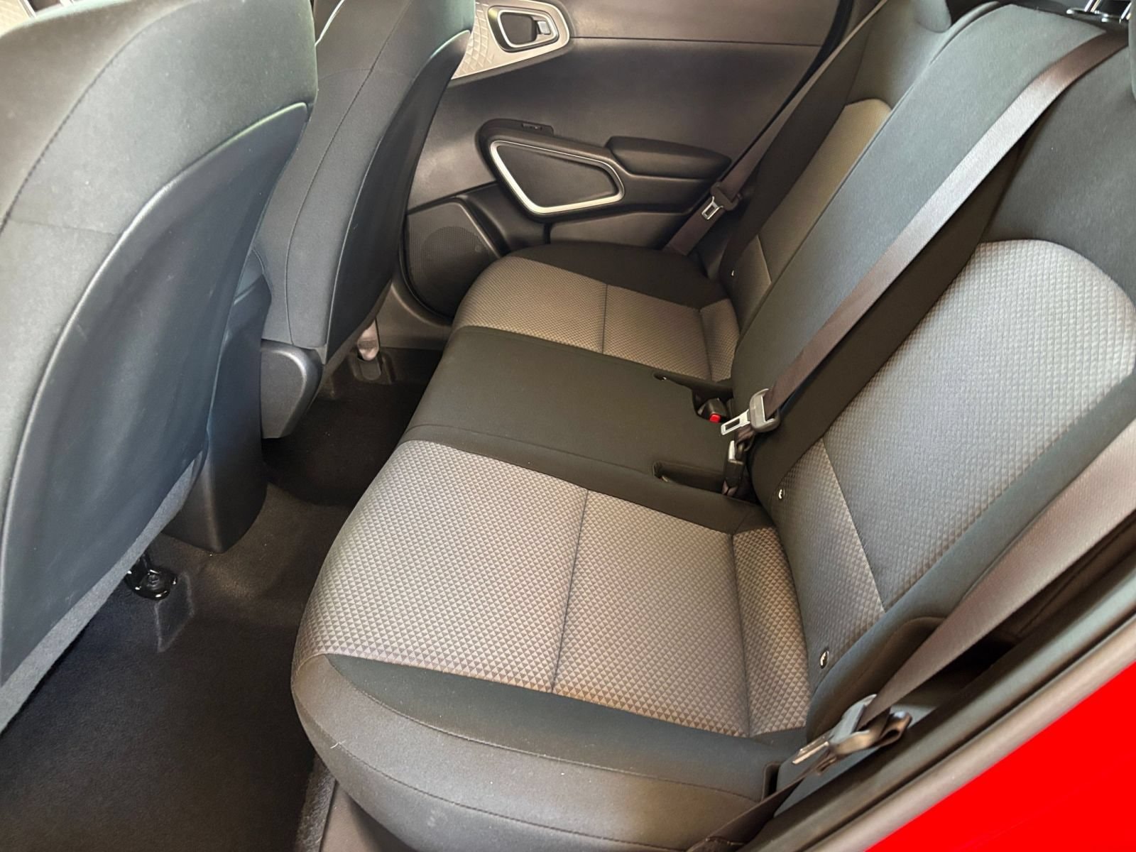 2025 Kia Soul LX - Photo 19
