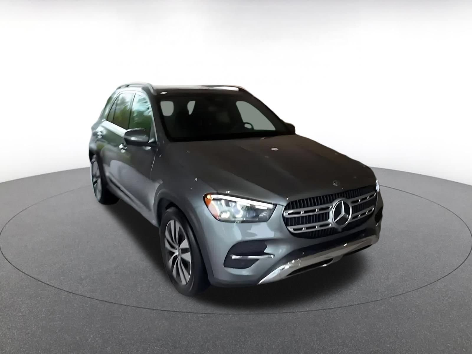 Thumbnail: 2026 Mercedes-Benz GLE - 3