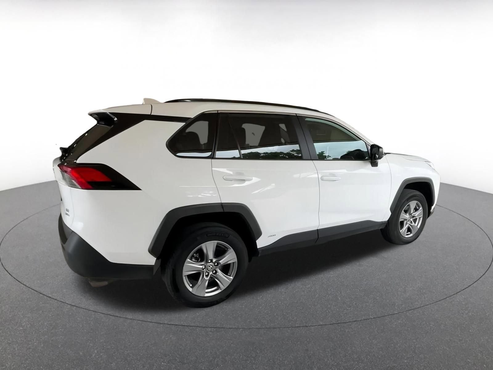 Thumbnail: 2025 Toyota RAV4 - 15