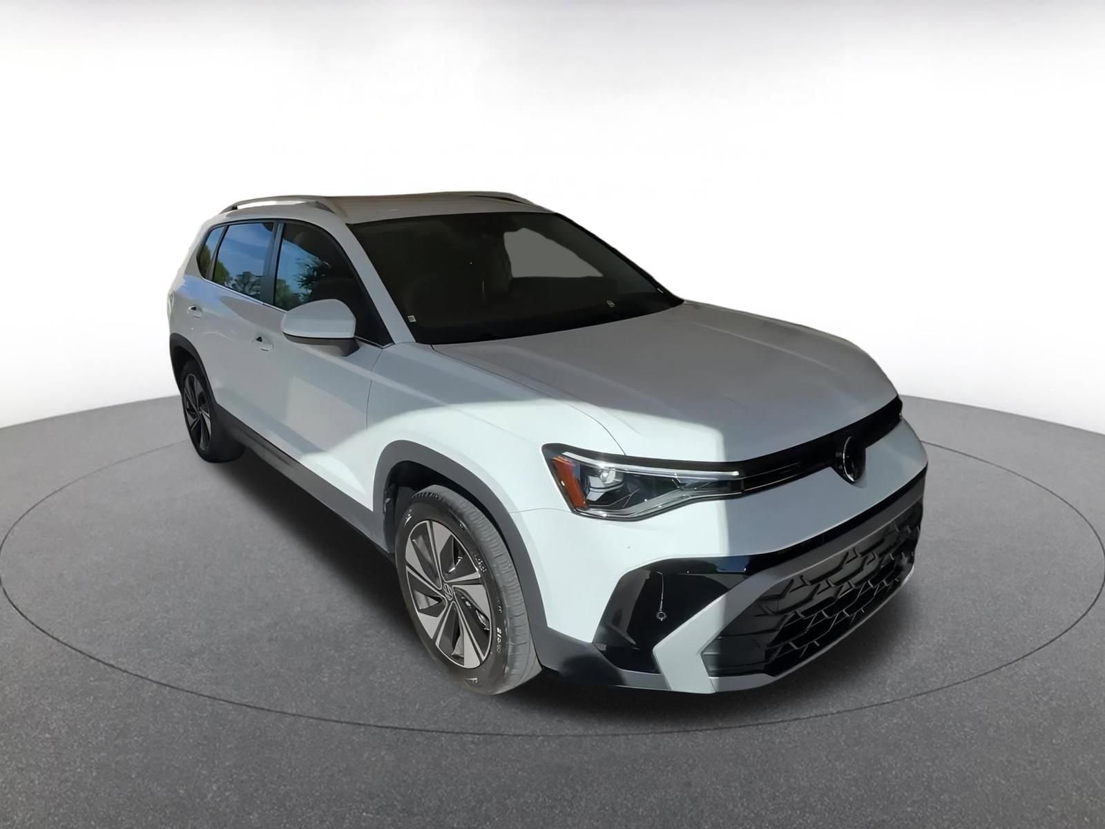 Thumbnail: 2025 Volkswagen Taos - 3