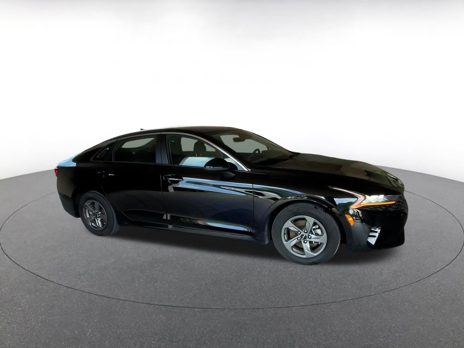 Thumbnail: 2023 Kia K5 - 2